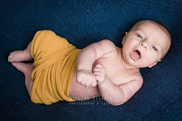 Rafael participe au concours pour gagner de l'argent avec cette photo : baby, baby_toddler_clothing, cheek, comfort, ear, mouth, nose, person, stomach, throat, thumb, toddler, wrist