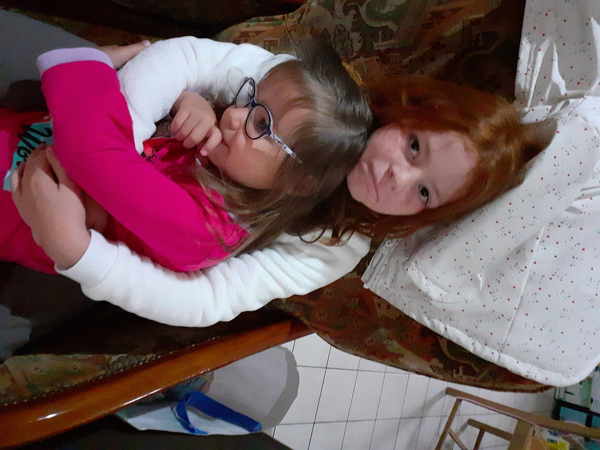 Alicia participe au concours pour gagner de l'argent avec cette photo : person