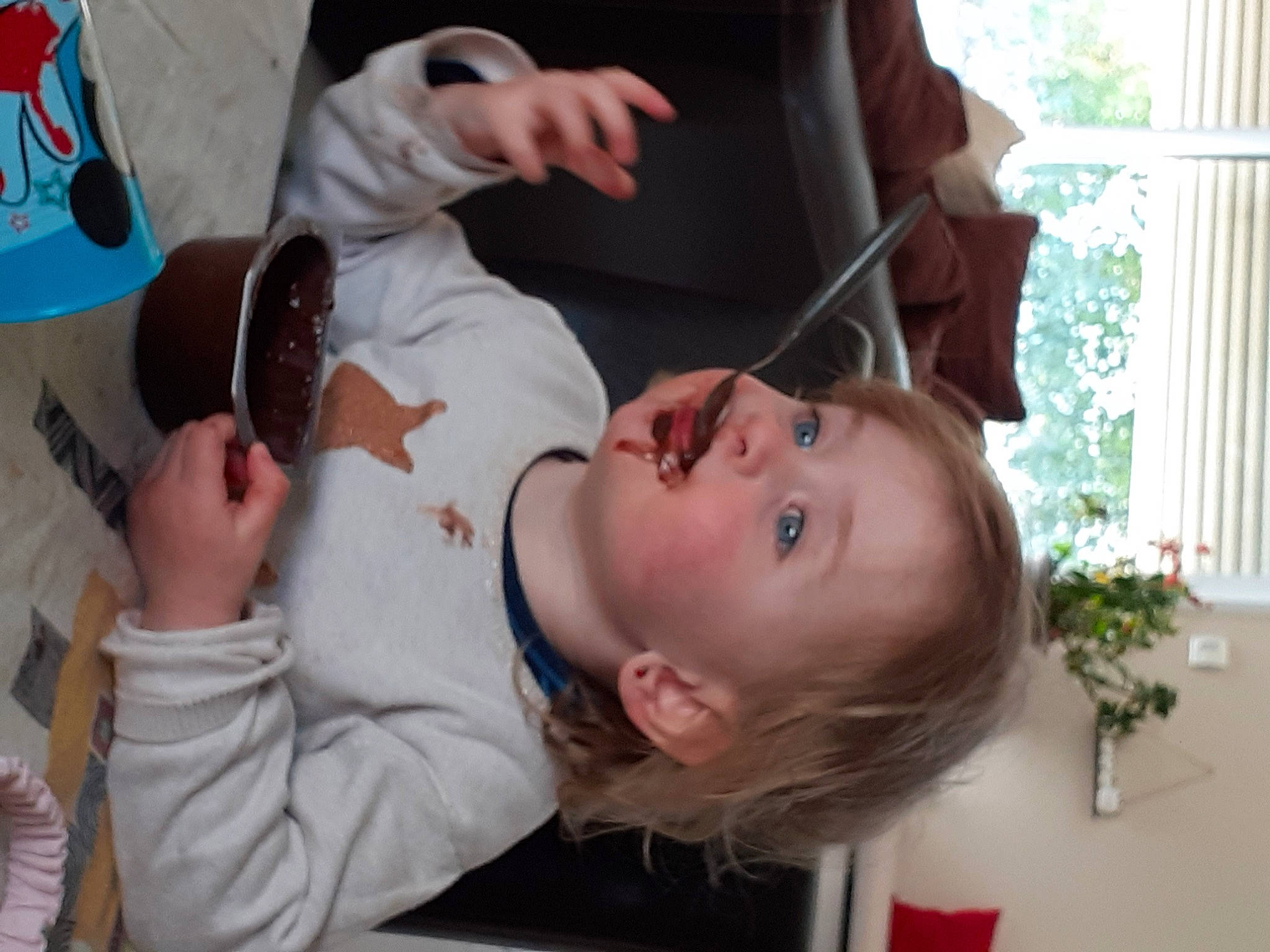 Lylou a rejoint le concours — aidez-le/la à gagner de superbes lots ! baby, cheek, child, ear, fun, leg, neck, person, toddler