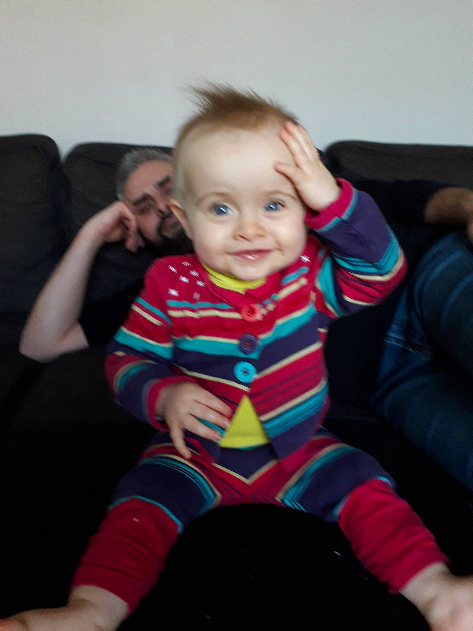 Lana participe au concours pour gagner de l'argent avec cette photo : baby, chair, cheek, child, chin, ear, eye, face, fun, head, leg, lip, person, sitting, skin, smile, toddler, vacation