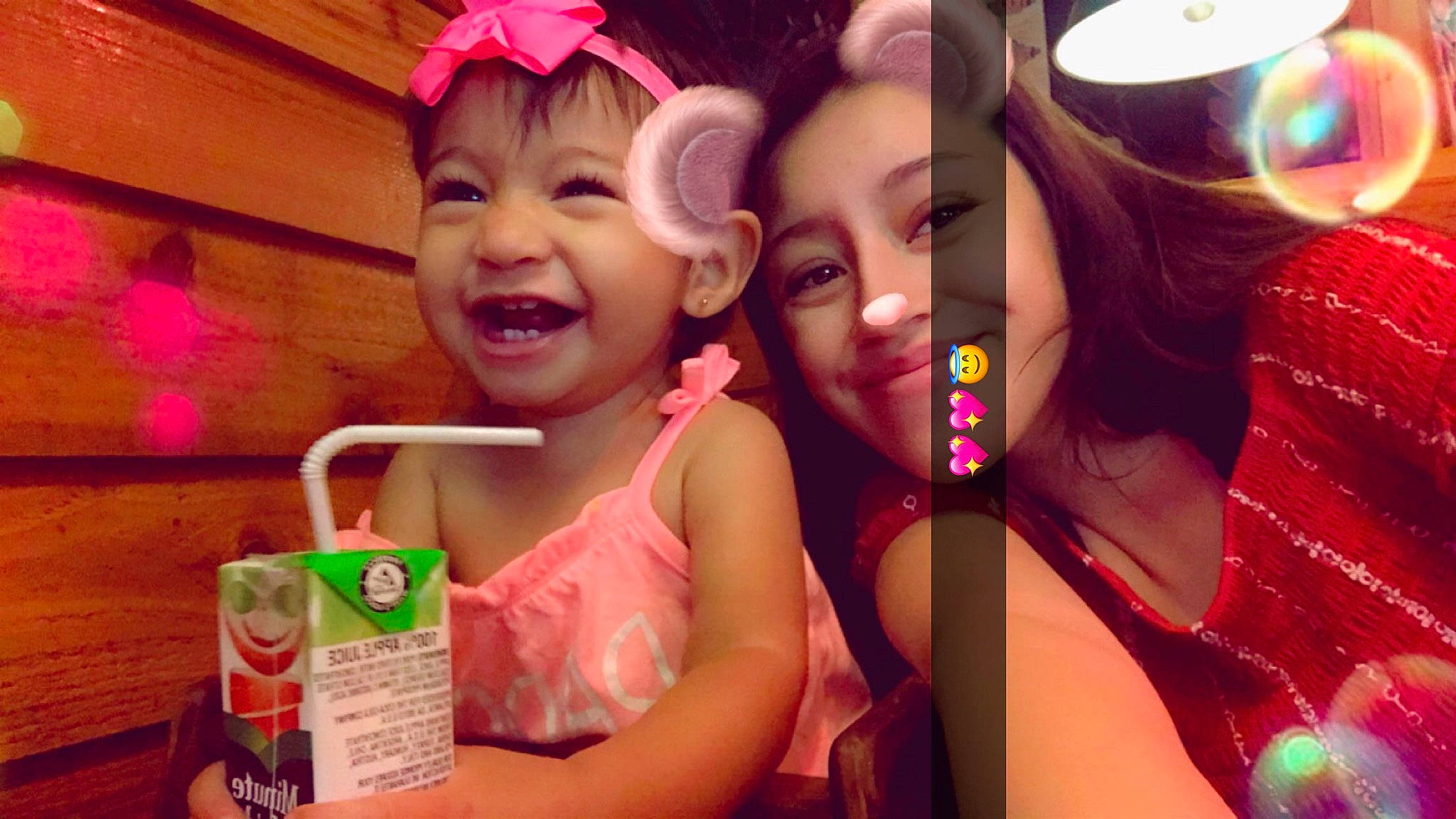 Vivianna is registered to the contest to win money with this photo: child, ear, hair_coloring, lip, person, photography, pink, selfie, skin