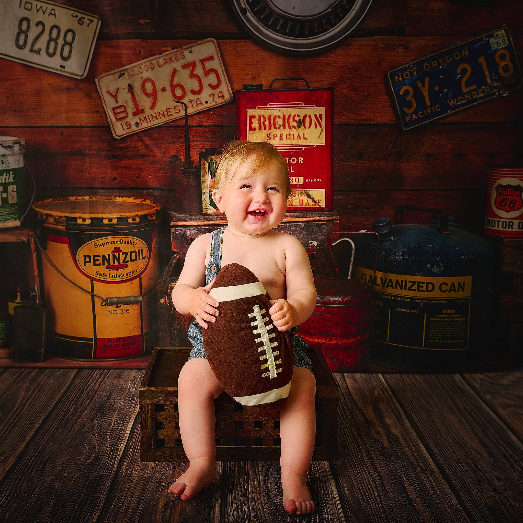 Lucas is registered to the contest to win money with this photo: art, baby_toddler_clothing, drink, flash_photography, flooring, font, foot, fun, happy, human_leg, logo, metal, organ, person, room, sitting, smile, t_shirt, thigh, toddler
