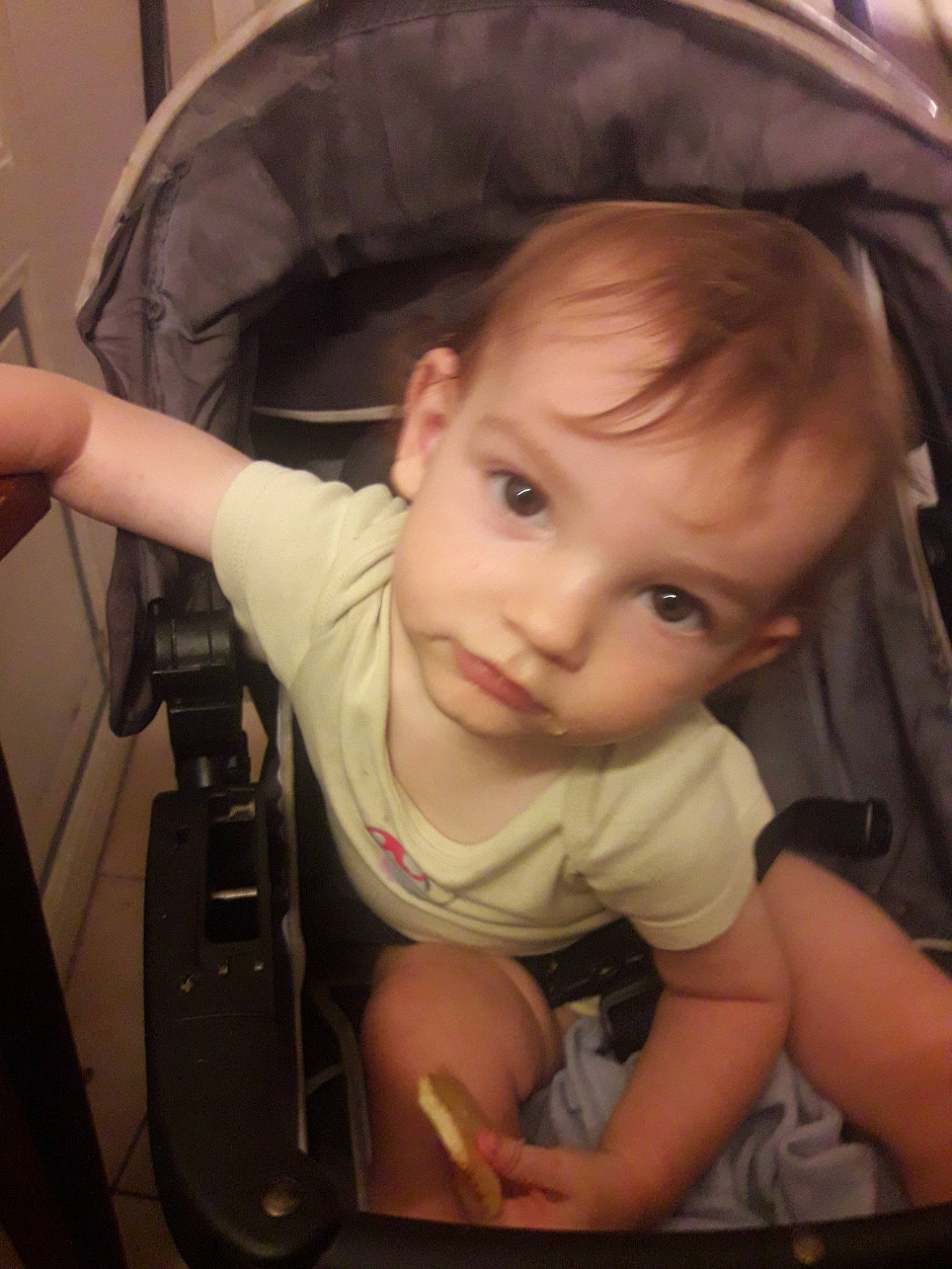 Francois a rejoint le concours — aidez-le/la à gagner de superbes lots ! baby, baby_carriage, baby_products, car_seat, cheek, child, ear, eyebrow, person, product, toddler