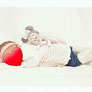 Julia participe au concours pour gagner de l'argent avec cette photo : art, baby, baby_products, baby_sleeping, baby_toddler_clothing, ball, bed, bedding, comfort, elbow, font, hat, knee, linens, pattern, rectangle, room, sleeve, teddy_bear, toddler