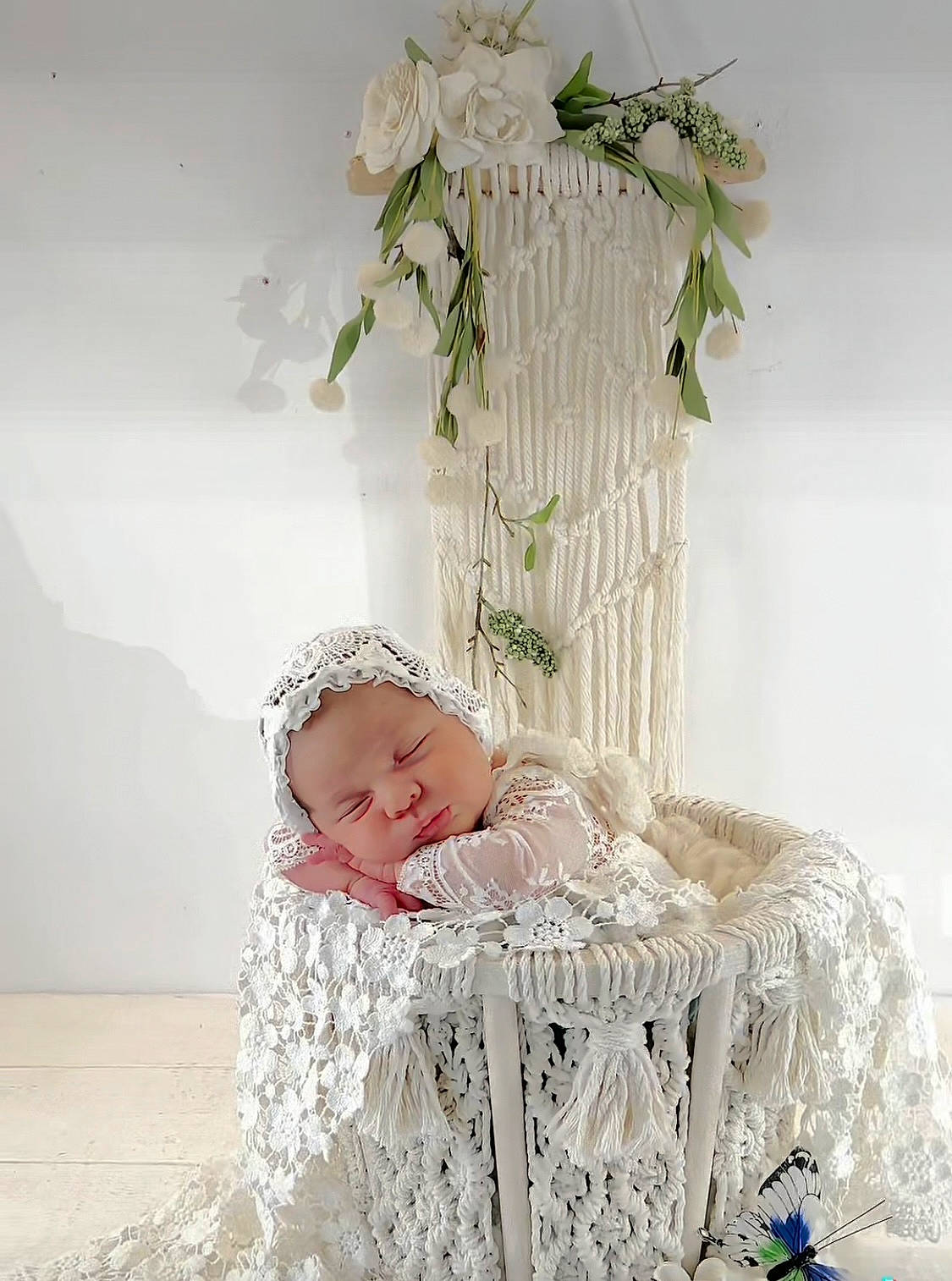 Juliette joined the competition — help win amazing prizes! artificial_flower, baby, baby_toddler_clothing, bouquet, child, cut_flowers, event, fashion_accessory, floral_design, flower, flower_arranging, happy, headpiece, person, petal, plant, rose, rose_family, toddler, twig