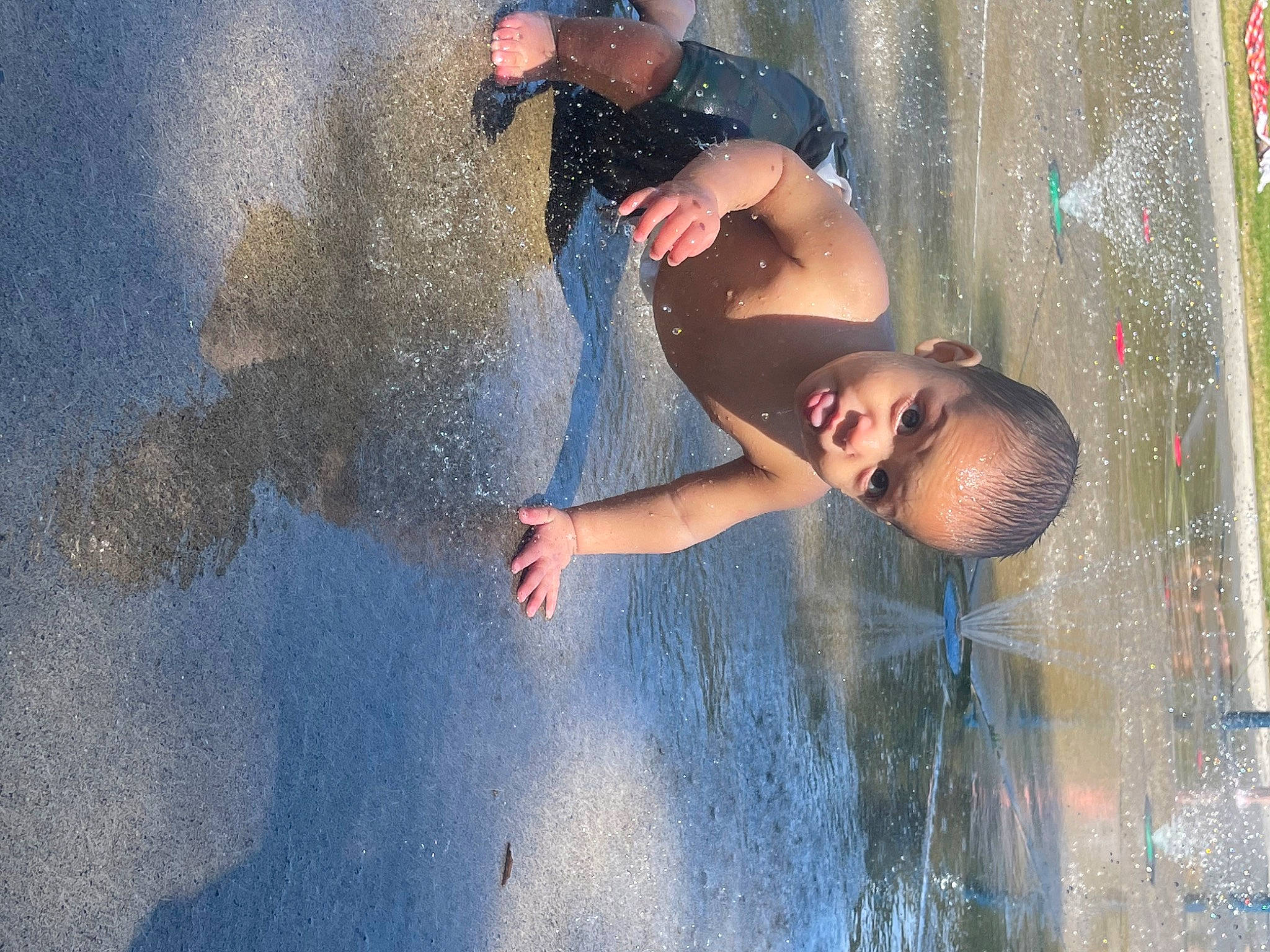 Sammuel is registered to the contest to win money with this photo: arm, baseball_cap, blue, cloud, electric_blue, eyewear, flash_photography, fun, gesture, happy, hat, leisure, people_in_nature, person, recreation, reflection, sky, sunglasses, sunlight, tree