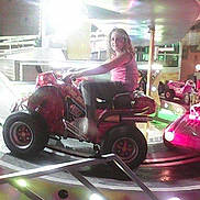 élodie participe au concours pour gagner de l'argent avec cette photo :