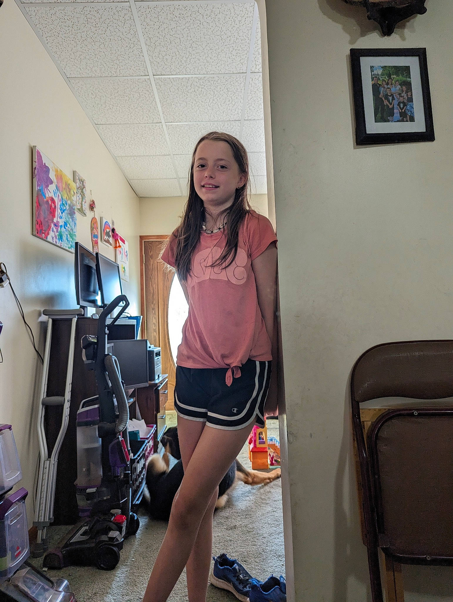 Airabella joined the competition — help win amazing prizes! abdomen, automotive_design, bag, brown_hair, chair, event, fashion_design, flooring, fun, human_leg, interior_design, joint, joy, knee, person, picture_frame, shorts, sportswear, t_shirt, thigh