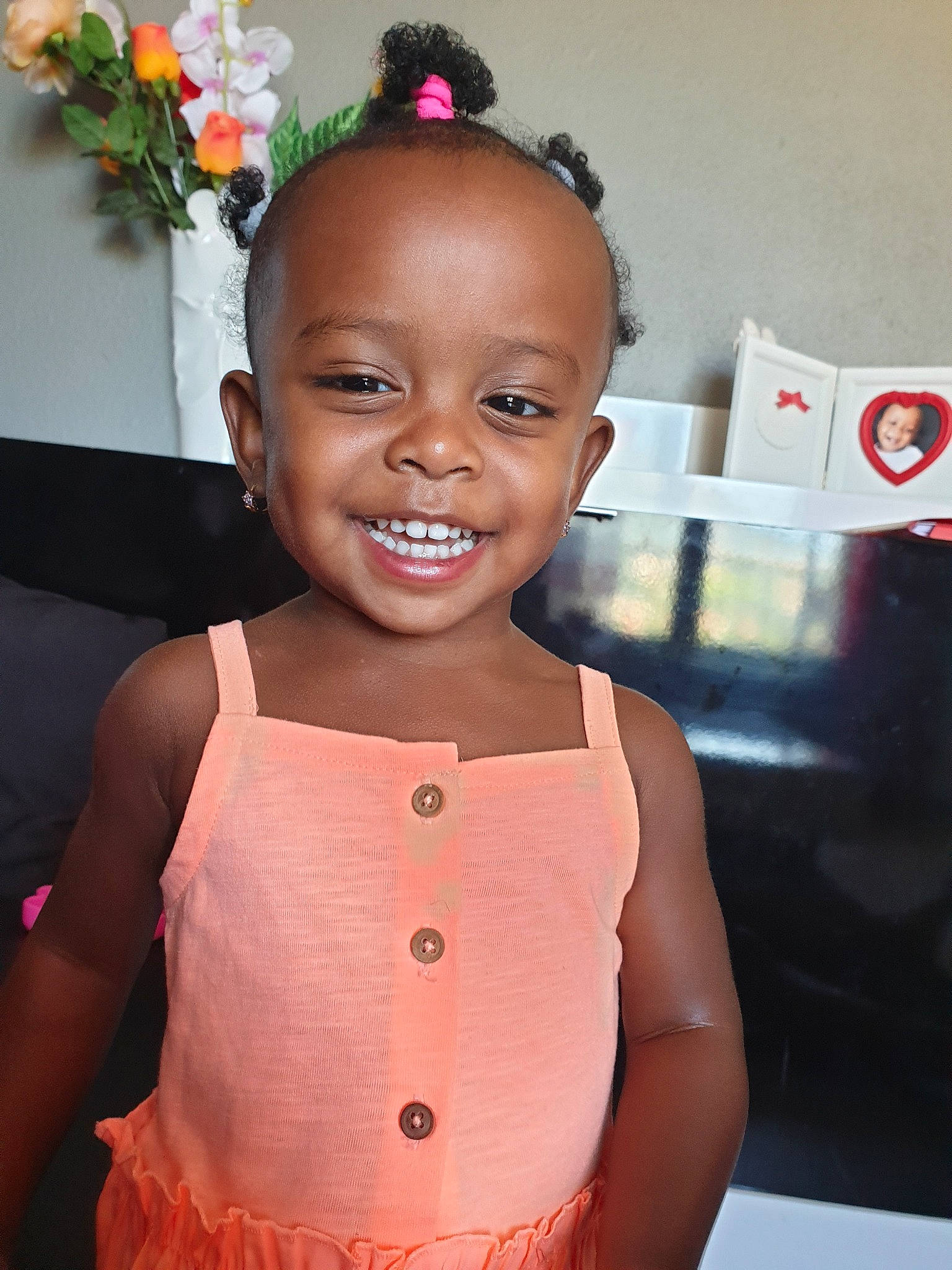 Soa Anelia a rejoint le concours — aidez-le/la à gagner de superbes lots ! child, child_model, forehead, hair, hairstyle, joy, person, pink, smile, toddler