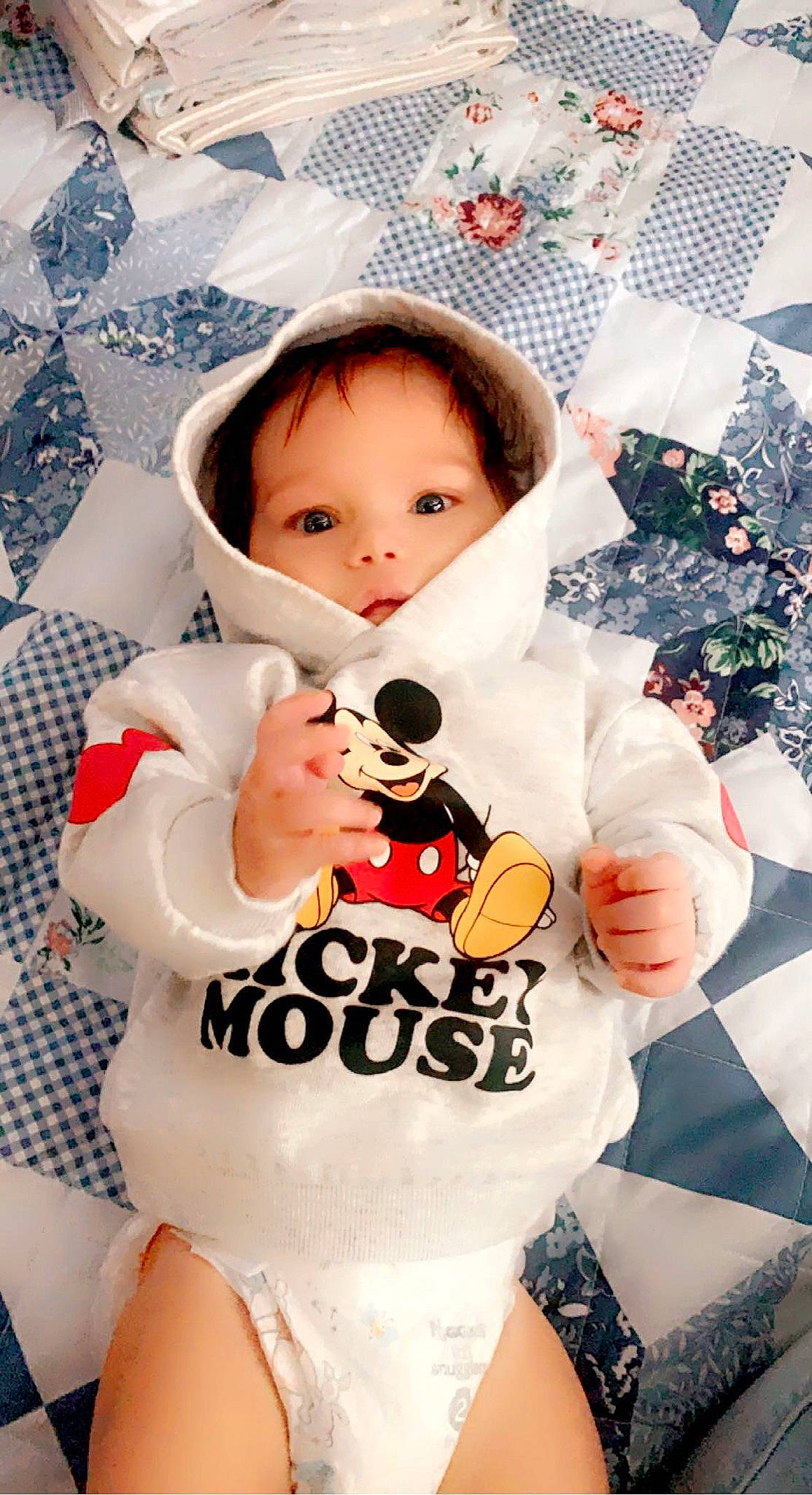 Kaycen is registered to the contest to win money with this photo: baby, baby_safety, baby_toddler_clothing, child, comfort, eye, face, glove, happy, head, linens, pattern, person, pink, sleeve, stuffed_toy, sunglasses, textile, thigh, toddler