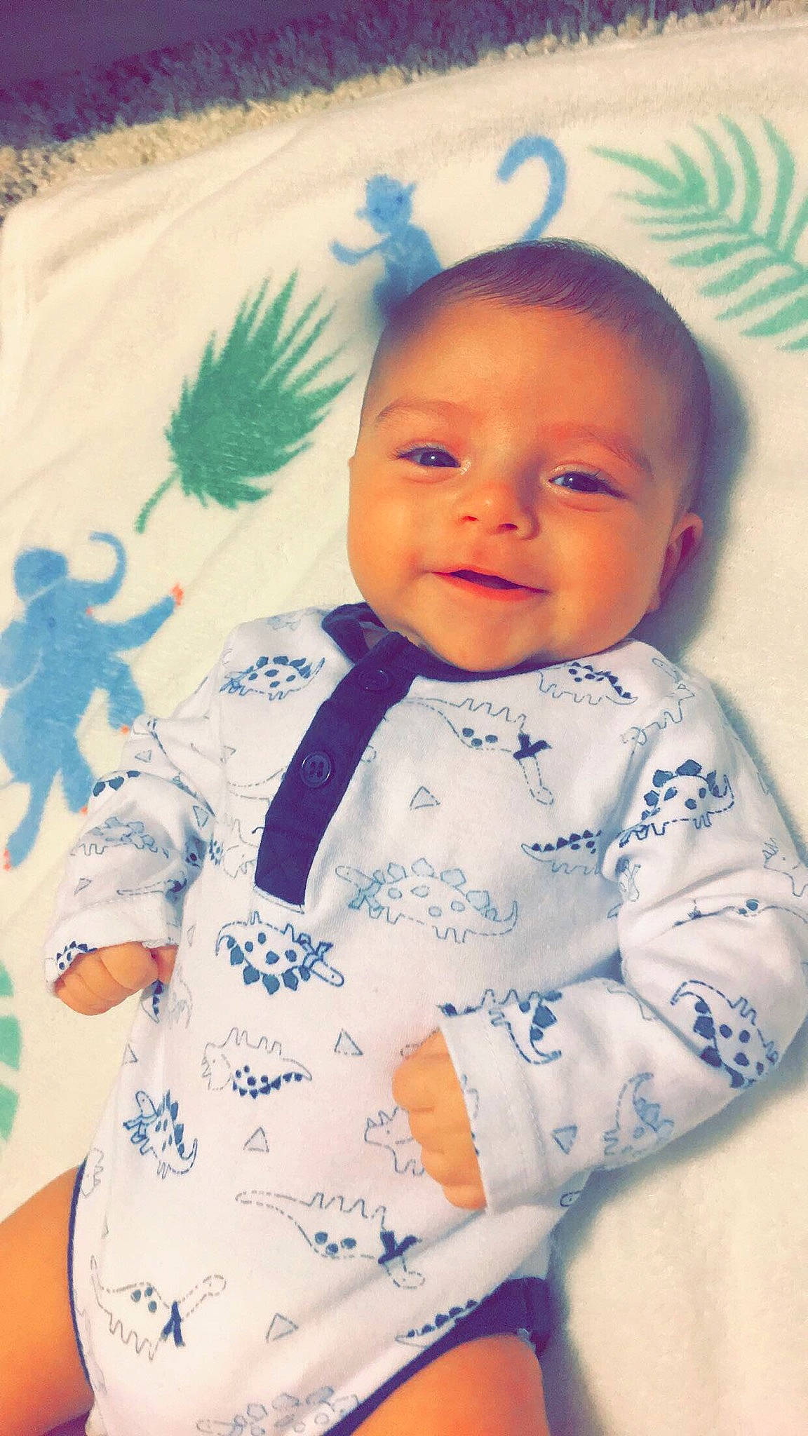 Matthias is registered to the contest to win money with this photo: baby, baby_toddler_clothing, blue, cheek, child, head, pattern, person, skin, smile, toddler