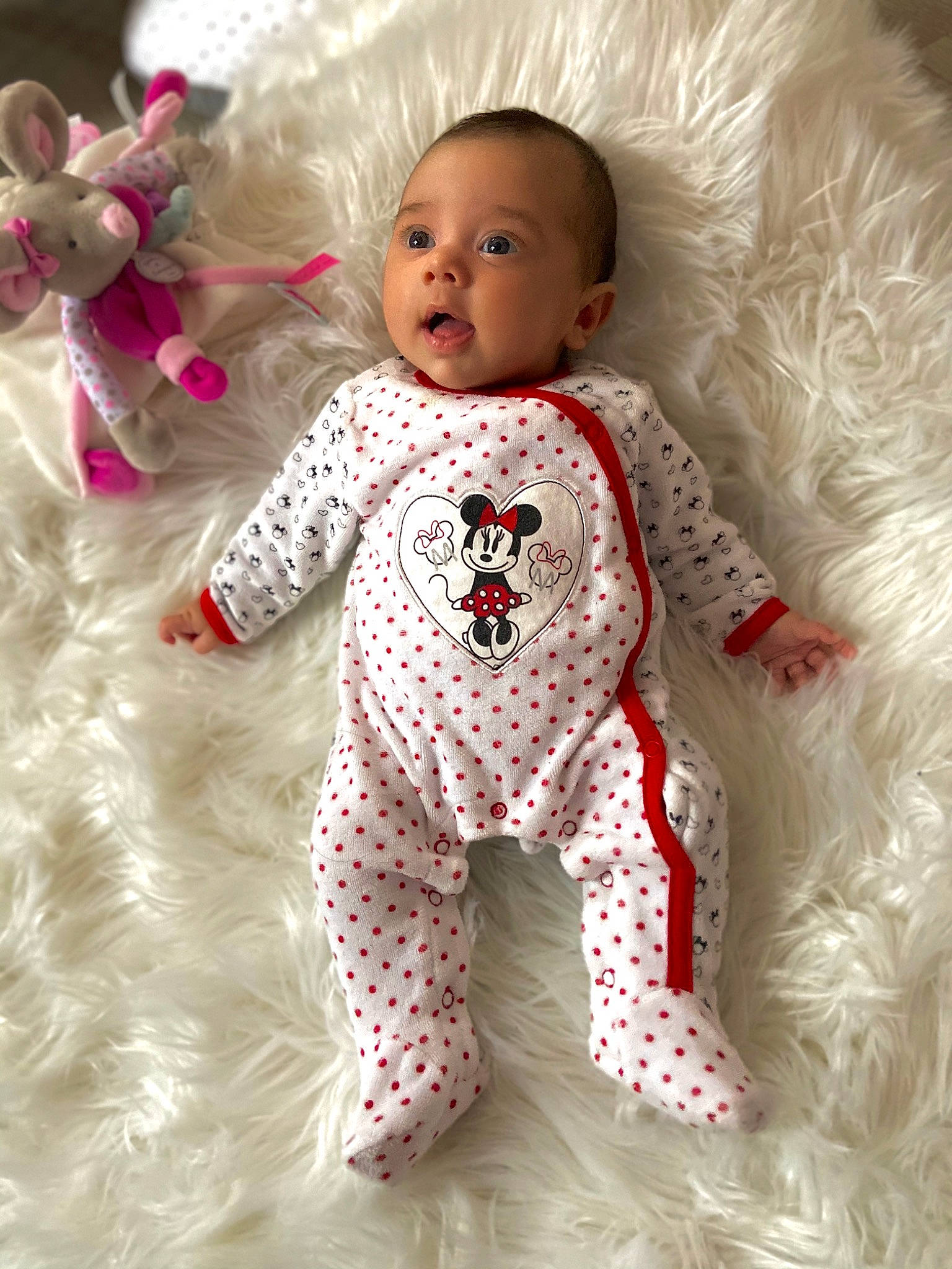 Ambre participe au concours pour gagner de l'argent avec cette photo : baby, baby_products, baby_toddler_clothing, baby_toys, cheek, child, crochet, design, doll, dress, head, pattern, person, pink, product, skin, smile, surprise, toddler, toy