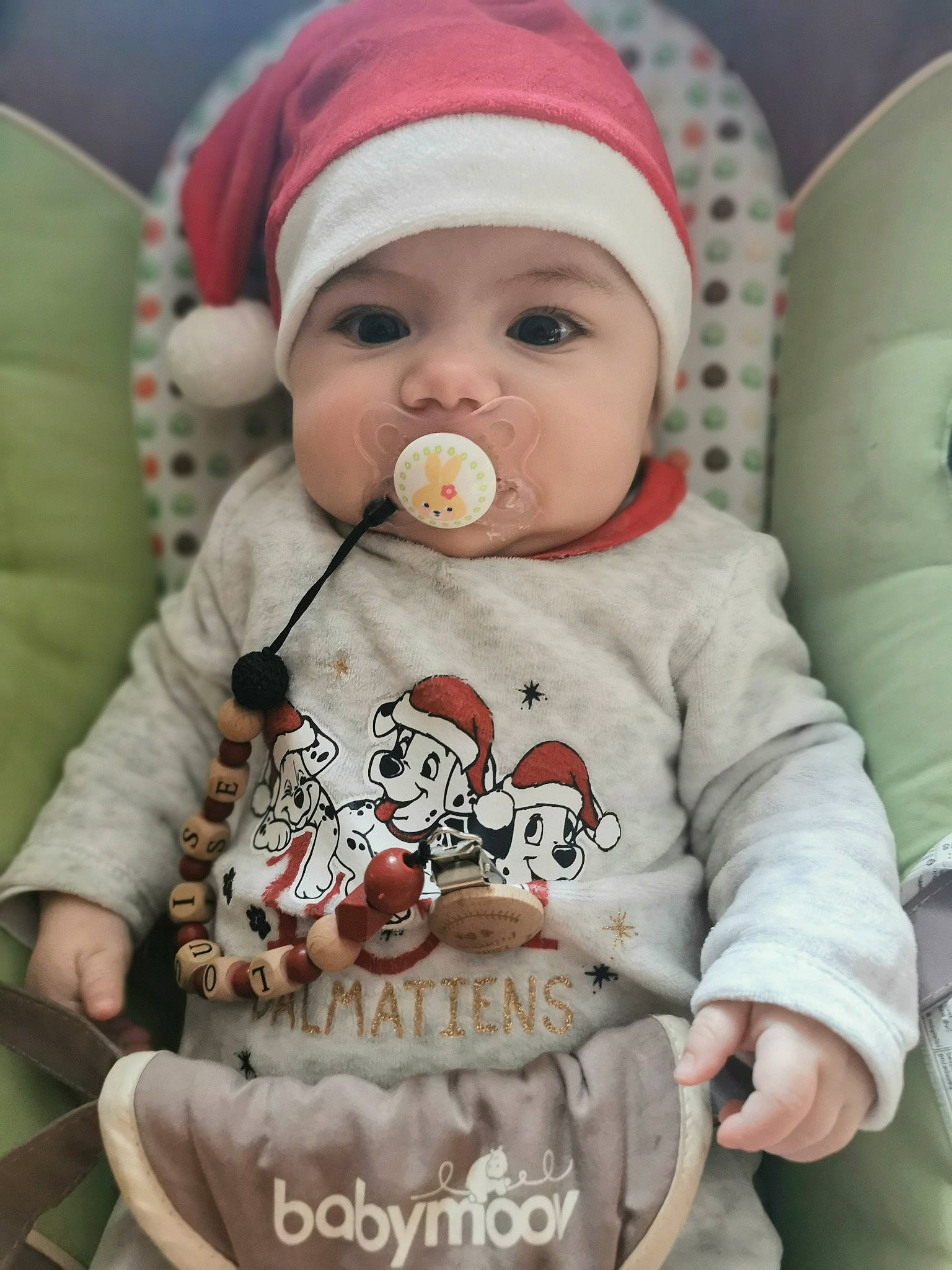Louise participe au concours pour gagner de l'argent avec cette photo : baby, baby_toddler_clothing, beauty, bib, cap, cheek, child, cool, facial_expression, happy, headwear, human, lip, mouth, organ, outerwear, person, product, skin, sleeve