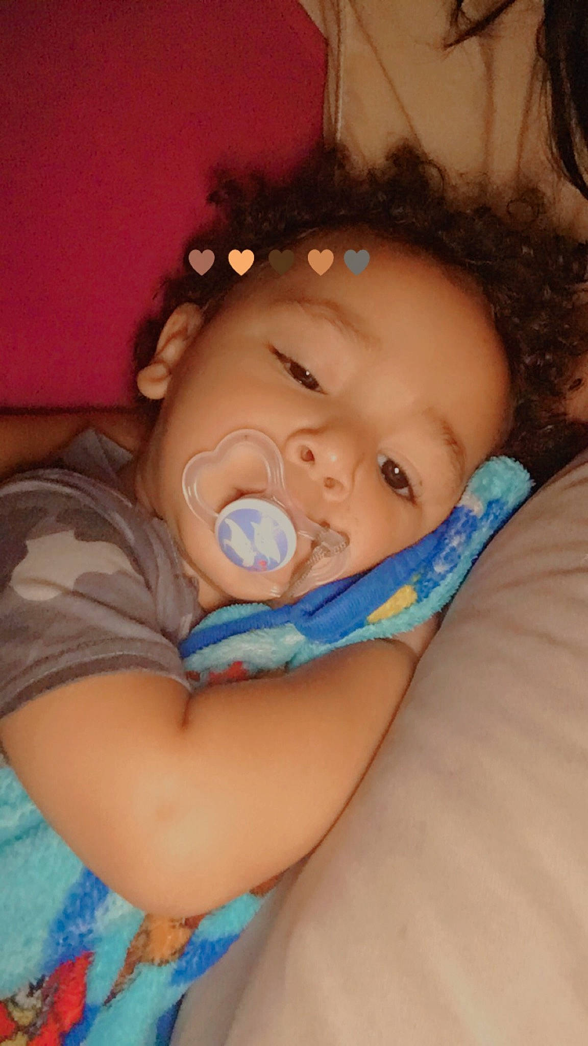 Elliot is registered to the contest to win money with this photo: arm, baby, baby_toddler_clothing, cheek, comfort, ear, eyebrow, eyelash, forehead, fun, happy, human_body, iris, lip, mouth, neck, nose, person, skin, textile