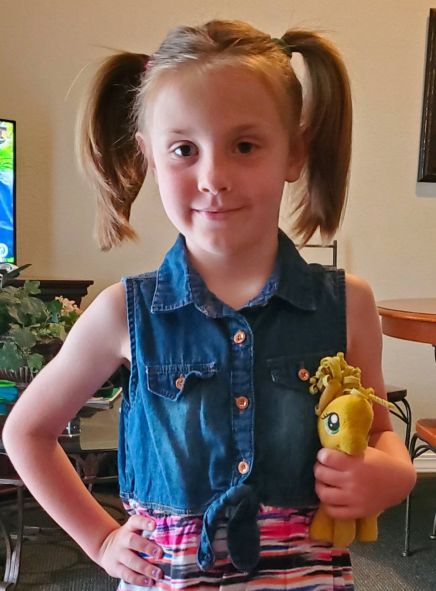 Kadince is registered to the contest to win money with this photo: child, ear, fawn, joy, person, textile, toddler, toy