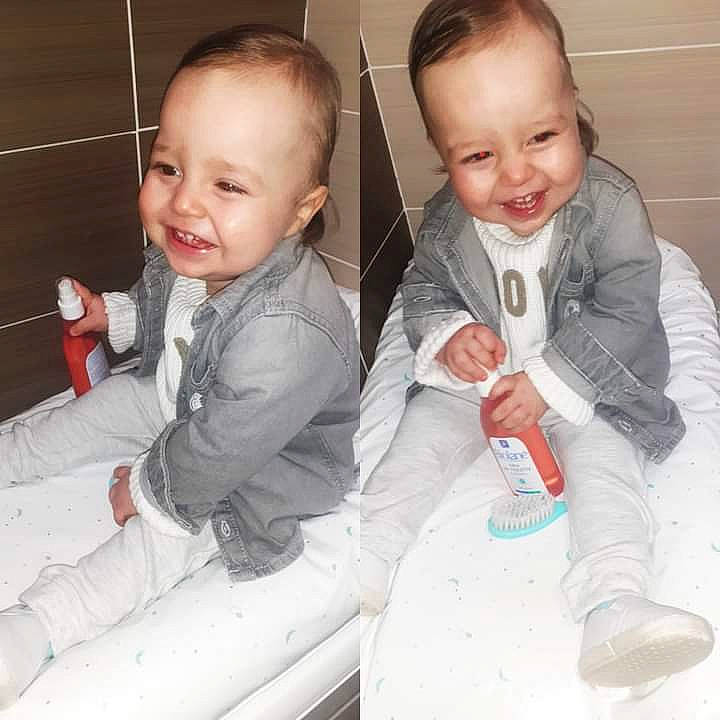 Lyvio participe au concours pour gagner de l'argent avec cette photo : baby_toddler_clothing, cheek, clothing, comfort, face, gesture, hair, hand, happy, head, human_body, iris, joint, joy, leg, mouth, nose, outerwear, person, skin