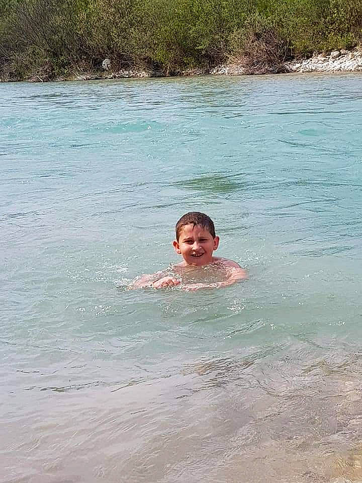 Maxance a rejoint le concours — aidez-le/la à gagner de superbes lots ! bathing, fun, holiday, joy, leisure, ocean, person, recreation, river, sea, sky, summer, swimming, vacation, water, water_resources