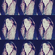 Anne-Sophie participe au concours pour gagner de l'argent avec cette photo :