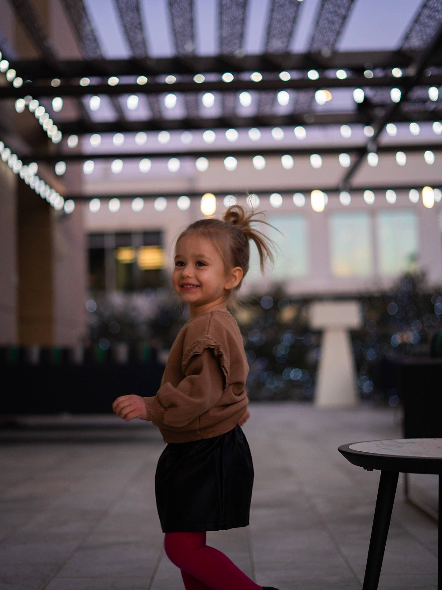 Anna joined the competition — help win amazing prizes! ceiling, child, entertainment, event, fashion_design, flash_photography, flooring, fun, happy, human_leg, joy, leisure, performance, performing_arts, person, plant, shorts, sitting, smile, standing