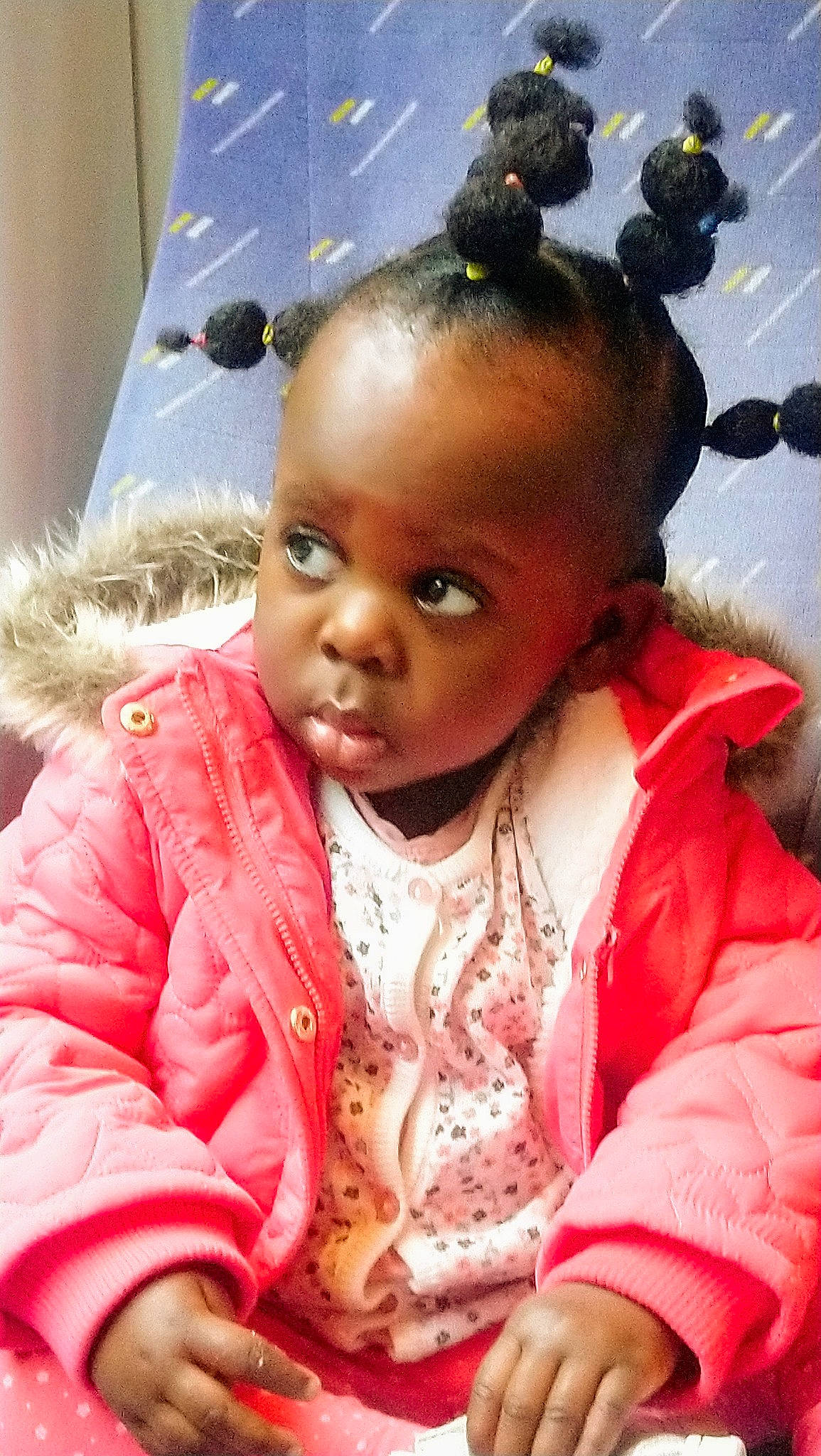 Alison participe au concours pour gagner de l'argent avec cette photo : baby, cheek, child, daughter, ear, eye, face, forehead, hair, hair_accessory, hairstyle, head, lip, nose, person, pink, skin, smile, toddler