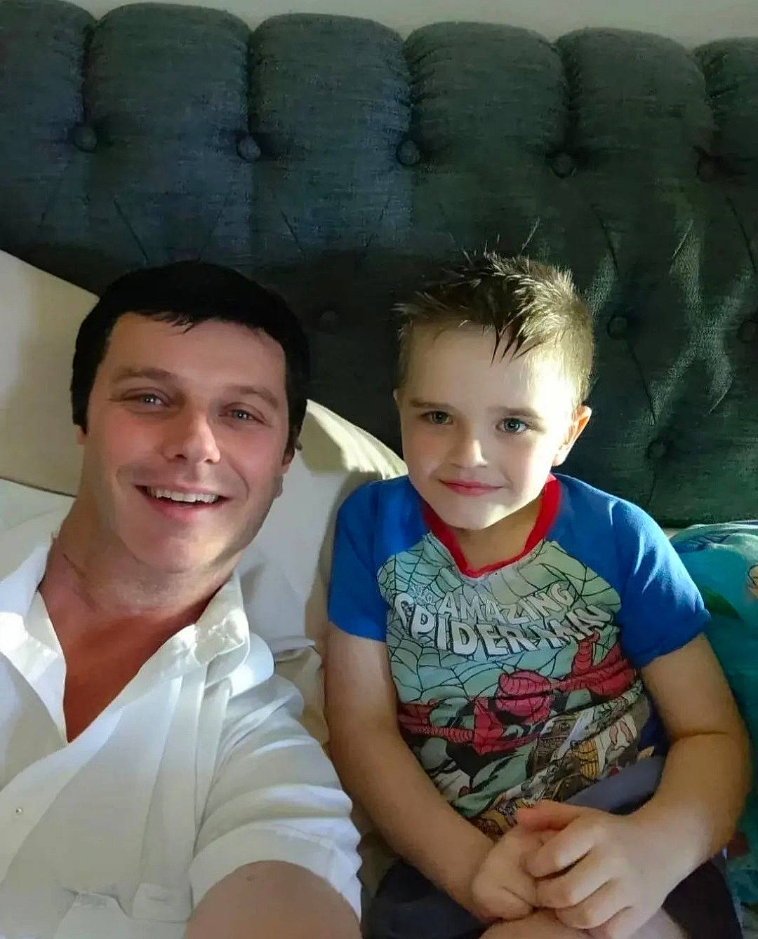 Liam is registered to the contest to win money with this photo: chin, comfort, cool, eye, facial_expression, fun, hair, hairstyle, happy, head, headwear, human, iris, joy, mouth, muscle, organ, people, person, shoulder