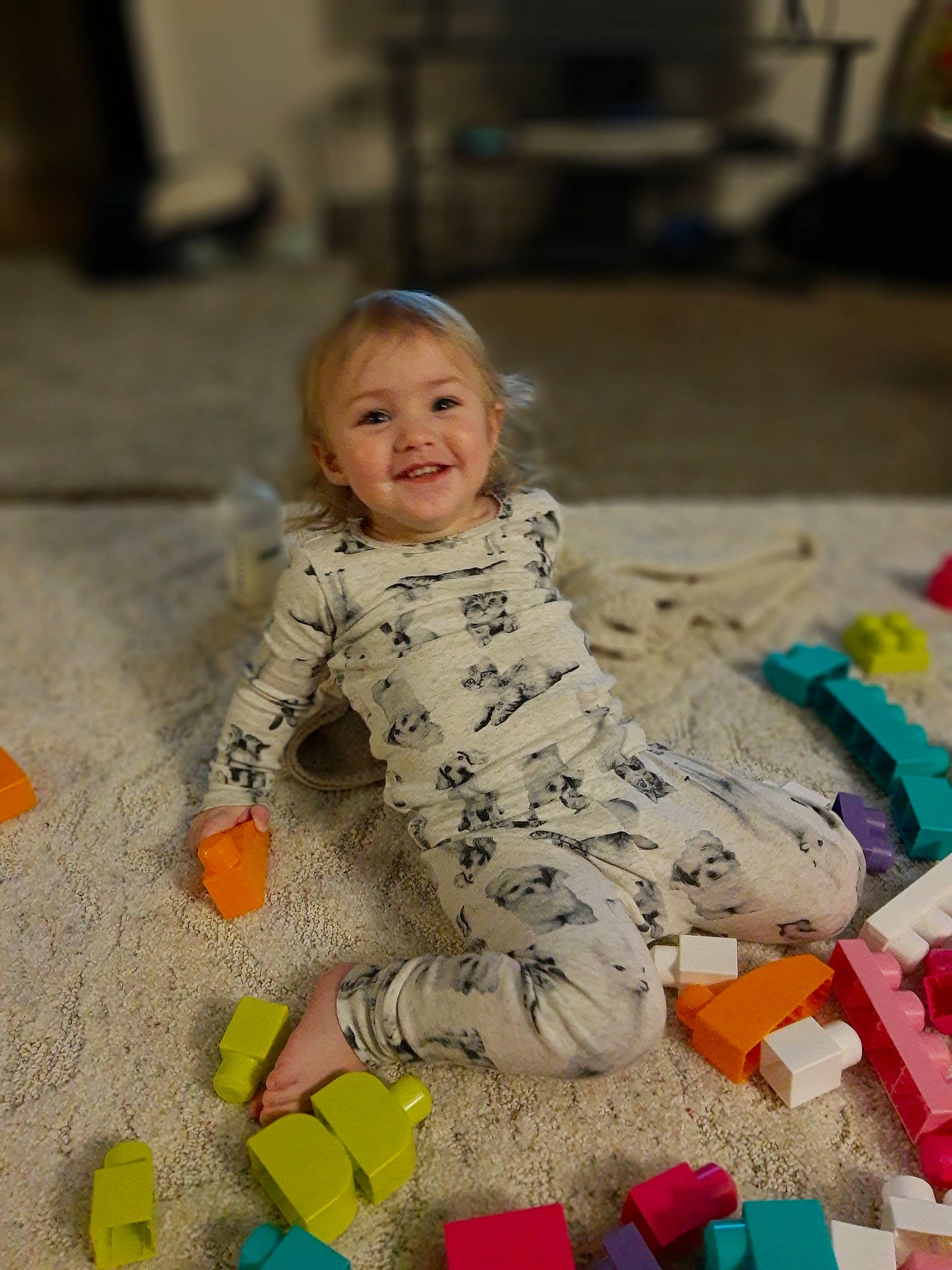 Joy is registered to the contest to win money with this photo: baby, child, fun, joy, person, play, sitting, smile, toddler