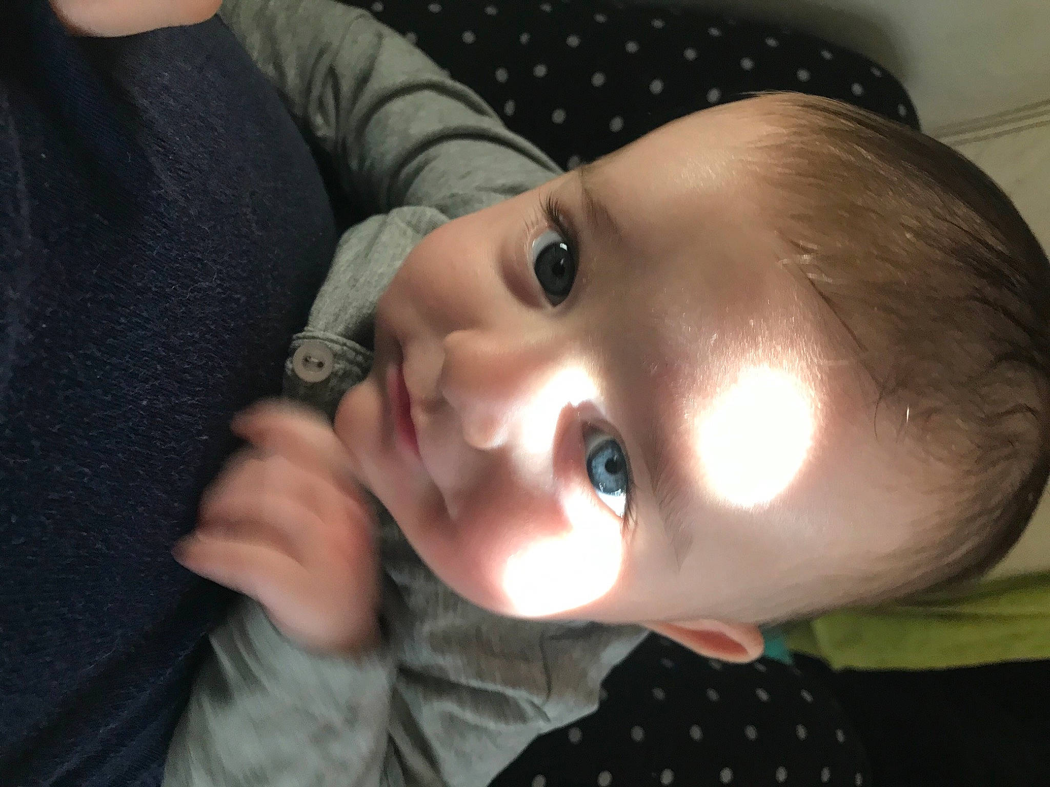 Gabin a rejoint le concours — aidez-le/la à gagner de superbes lots ! baby, baby_toddler_clothing, cheek, child, cool, eyelash, iris, lip, person, polka_dot, sweater, toddler