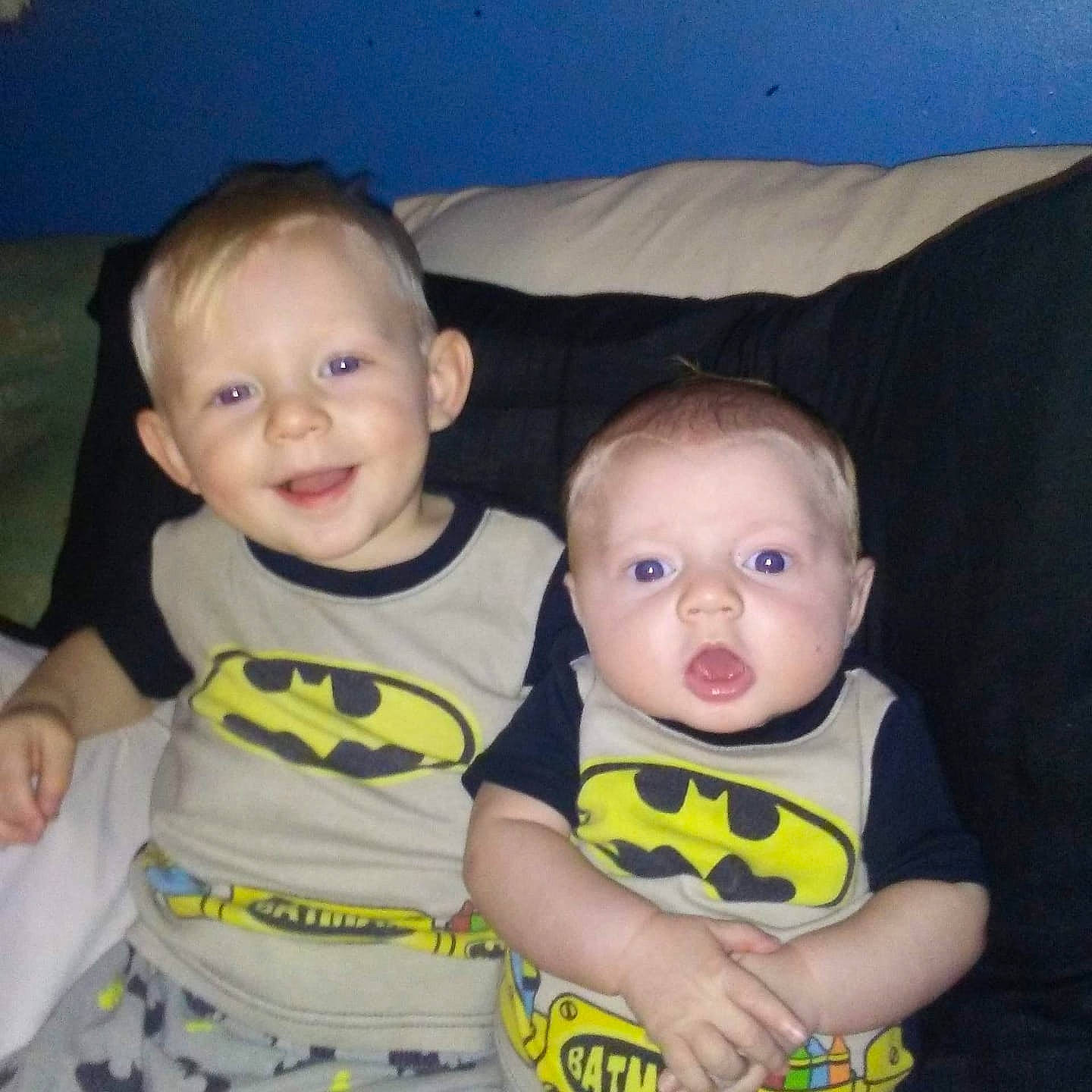 Steven is registered to the contest to win money with this photo: baby, baby_products, cheek, child, cool, eye, face, fun, happy, head, iris, joy, organ, people, person, product, sibling, sitting, skin, smile