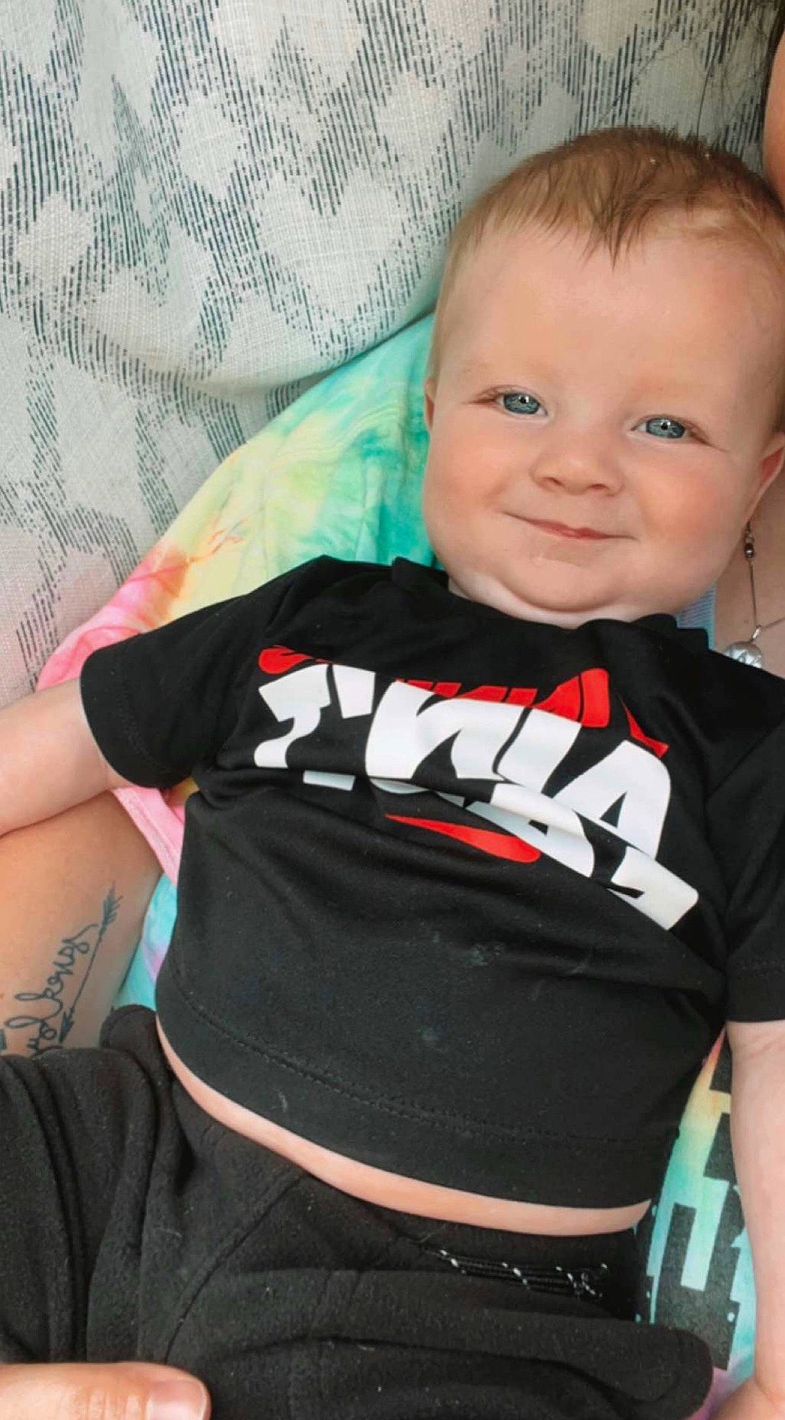 Westin is registered to the contest to win money with this photo: arm, baby_toddler_clothing, cheek, clothing, cool, eye, eyebrow, flash_photography, hair, joint, joy, muscle, neck, person, shoulder, skin, sleeve, smile, sportswear, stomach