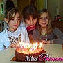 Kymberley participe au concours pour gagner de l'argent avec cette photo :