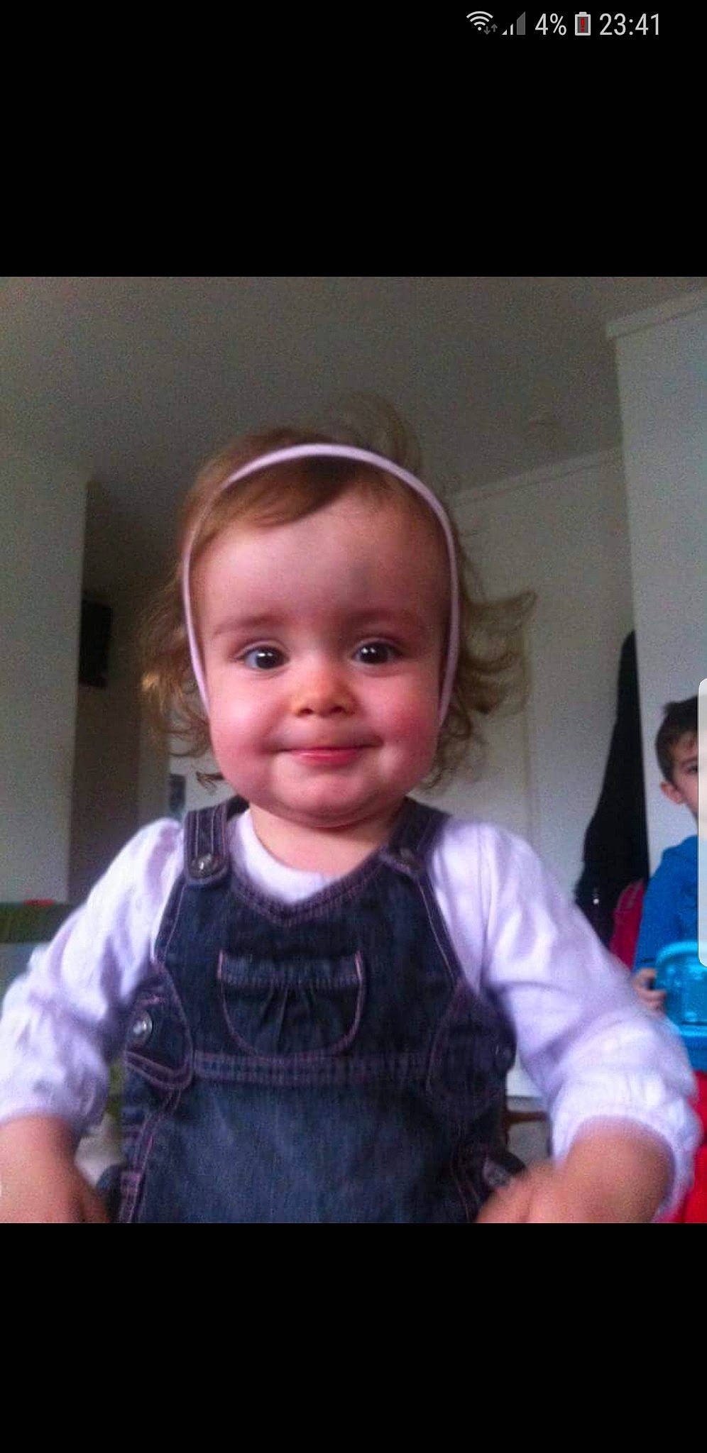 Zaina participe au concours pour gagner de l'argent avec cette photo : boy, cheek, child, chin, day, eye, eyebrow, face, facial_expression, forehead, hair, hairstyle, head, human_hair_color, joy, nose, person, product, skin, smile