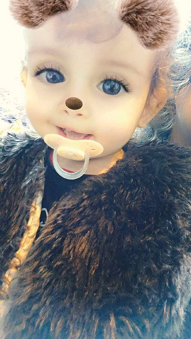 Zaina a rejoint le concours — aidez-le/la à gagner de superbes lots ! cheek, doll, eyelash, face, fur, girl, head, human_hair_color, iris, lip, mouth, person, winter