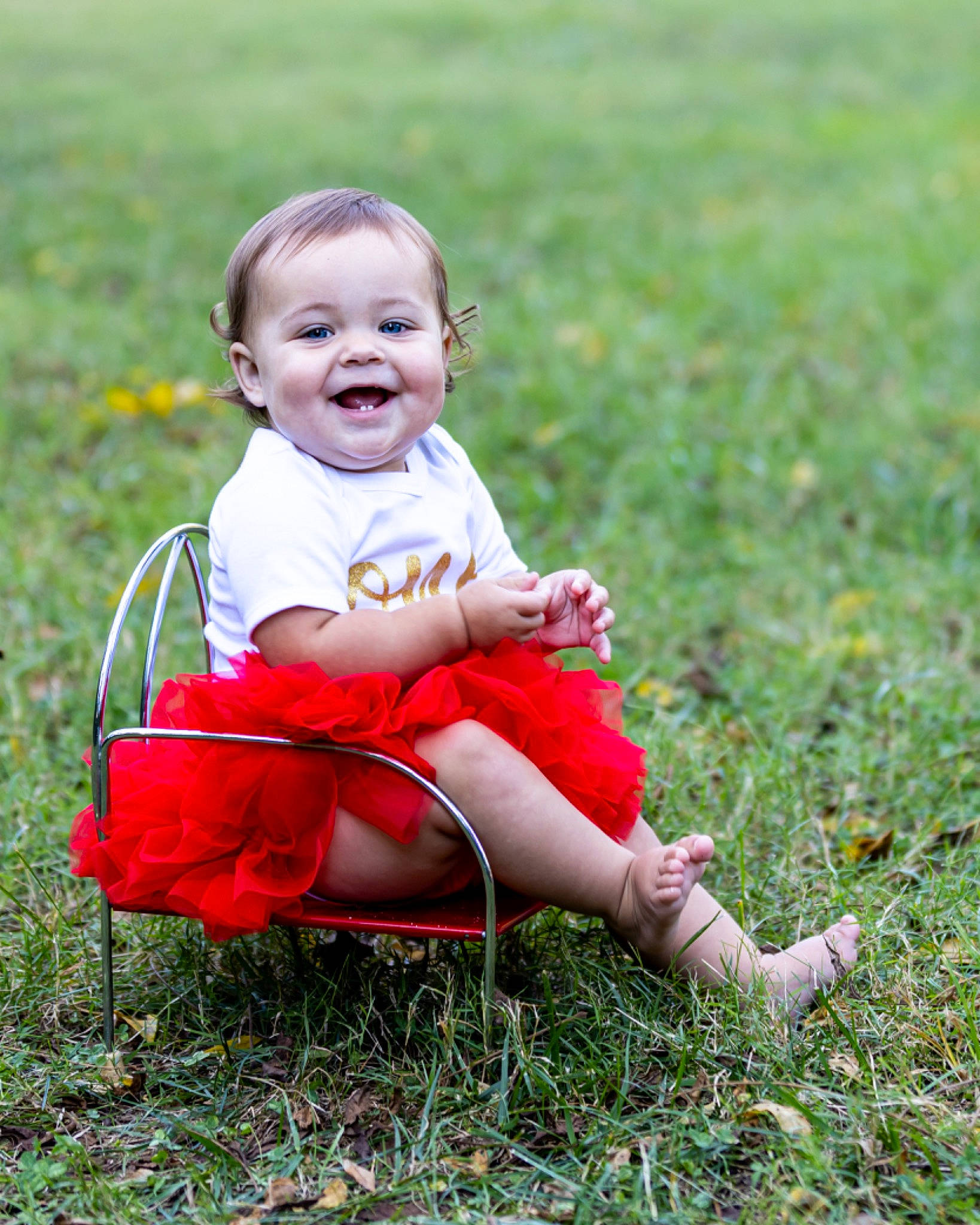 Alina is registered to the contest to win money with this photo: baby, baby_products, baby_toddler_clothing, child, flash_photography, fun, grass, grass_family, grassland, happy, joy, laugh, lawn, pattern, people_in_nature, person, plant, playing_with_kids, portrait_photography, sitting