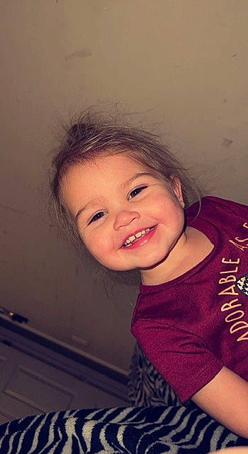 Annabella is registered to the contest to win money with this photo: cheek, chin, eye, eyebrow, eyelash, flash_photography, forehead, happy, human_body, iris, jaw, joy, lip, mouth, neck, nose, person, pink, shoulder, skin