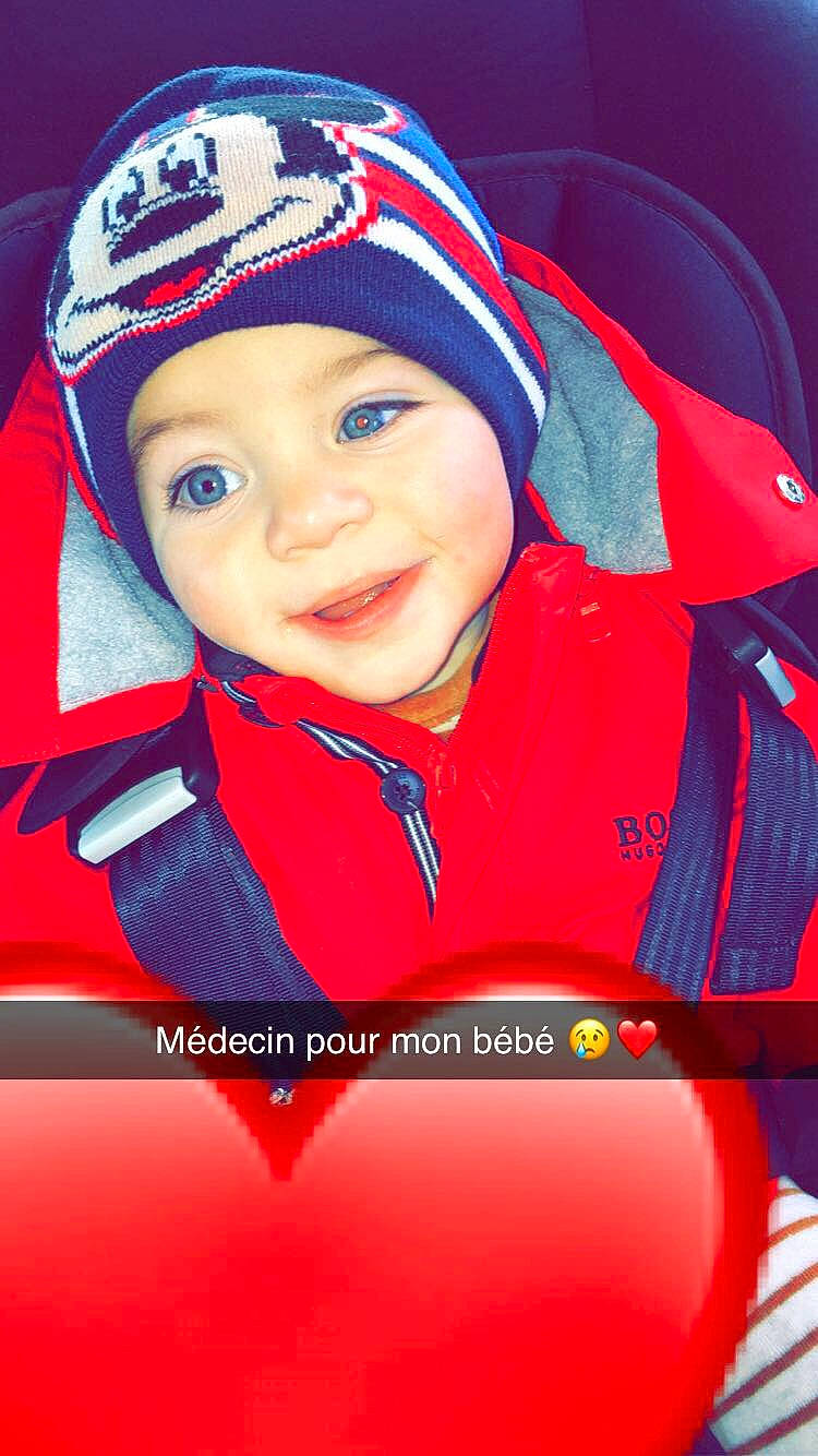 Yvann a rejoint le concours — aidez-le/la à gagner de superbes lots ! baseball_cap, cap, child, electric_blue, fun, happy, headgear, headwear, jacket, knit_cap, outerwear, person, personal_protective_equipment, recreation, red, sleeve, smile, sports_gear, textile, toddler