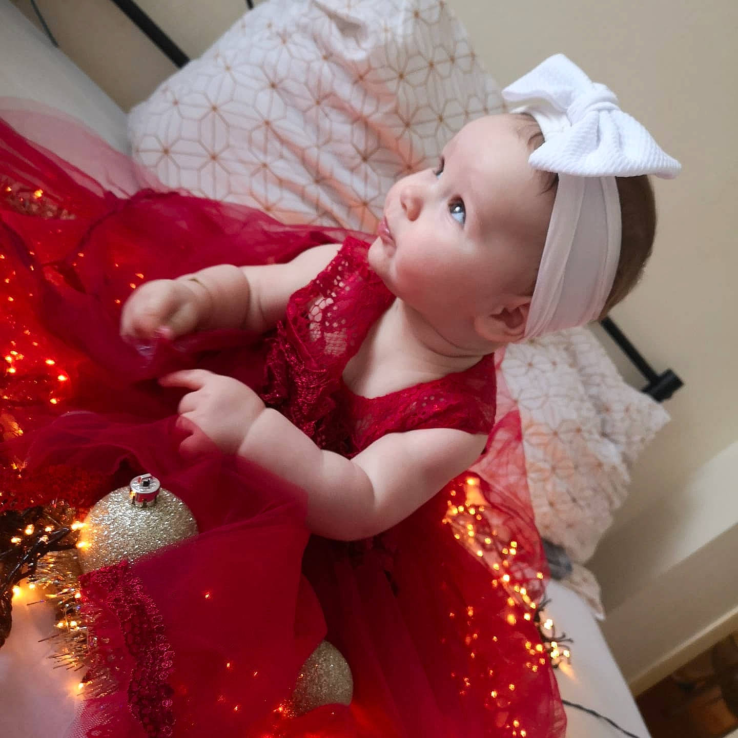 Katalyna participe au concours pour gagner de l'argent avec cette photo : baby, beauty, design, doll, dress, embellishment, event, eyelash, fashion, hand, happy, hat, magenta, pattern, peach, person, pink, sun_hat, textile, toddler