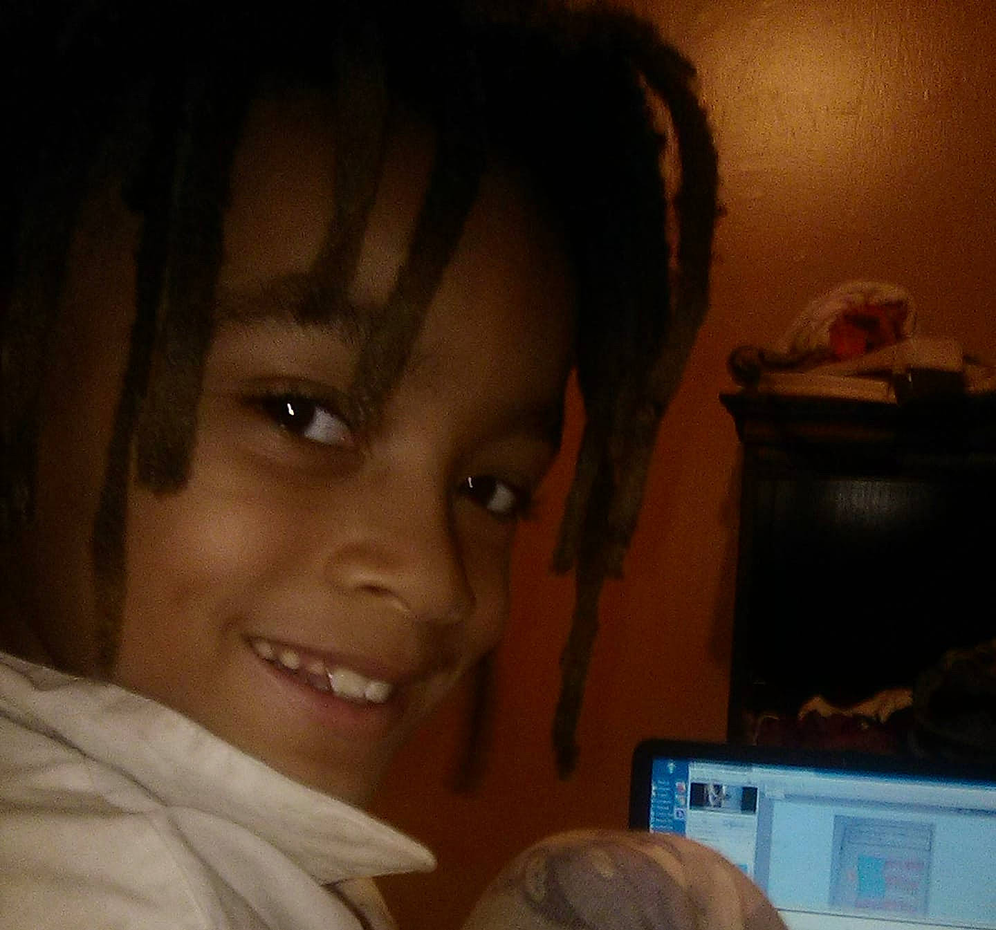 Franklin joined the competition — help win amazing prizes! beauty, cheek, chin, eye, eyebrow, face, facial_expression, forehead, hair, hairstyle, head, human, jaw, joy, lip, mouth, nose, organ, person, selfie