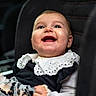 Victoria a rejoint le concours — aidez-le/la à gagner de superbes lots ! baby, child, smiling, car_seat, dress, lace_collar, happy, portrait, infant, cute, clothing, person, seat, indoor, closeup, face, head, hands, young_child, joy