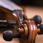 Moira a rejoint le concours — aidez-le/la à gagner de superbes lots ! audio_accessory, audio_equipment, communication_device, steel, still_life_photography, varnish