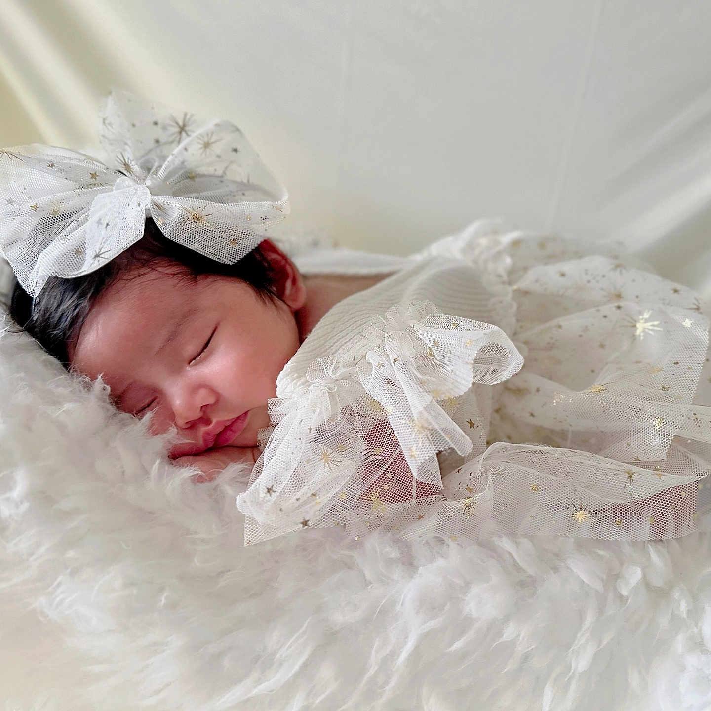 Callilai is registered to the contest to win money with this photo: baby, bed, bedroom, blanket, bodypart, bonnet, clothing, dress, face, finger, furniture, hand, hat, head, lady, newborn, person, photography, portrait, sleeping