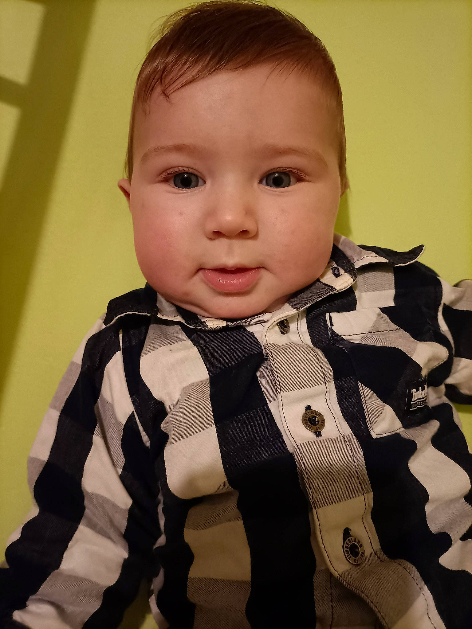 Evan participe au concours pour gagner de l'argent avec cette photo : baby, baby_toddler_clothing, cheek, child, collar, dress_shirt, eyelash, fashion_design, flash_photography, formal_wear, iris, jacket, lip, neck, pattern, person, shirt, sleeve, t_shirt, tie