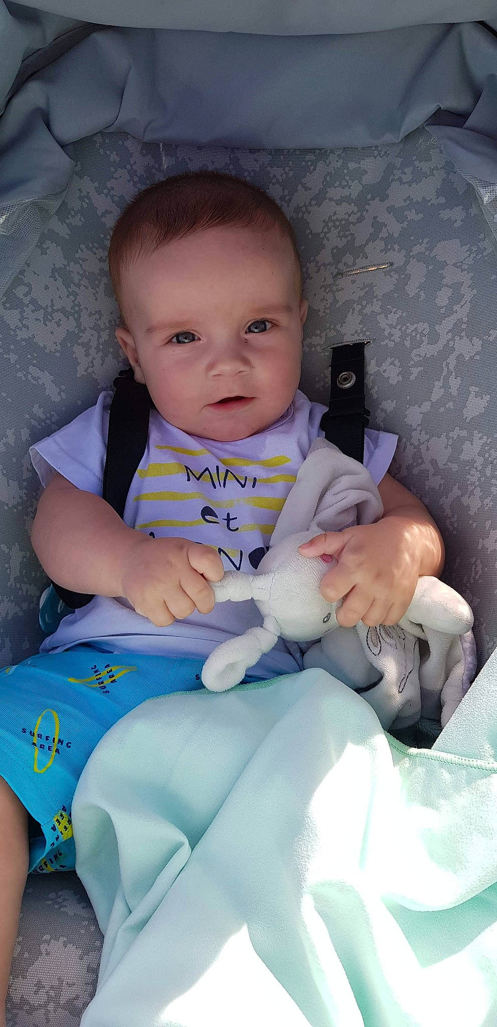 Mallory participe au concours pour gagner de l'argent avec cette photo : baby, baby_products, child, person, product, sitting, skin, toddler