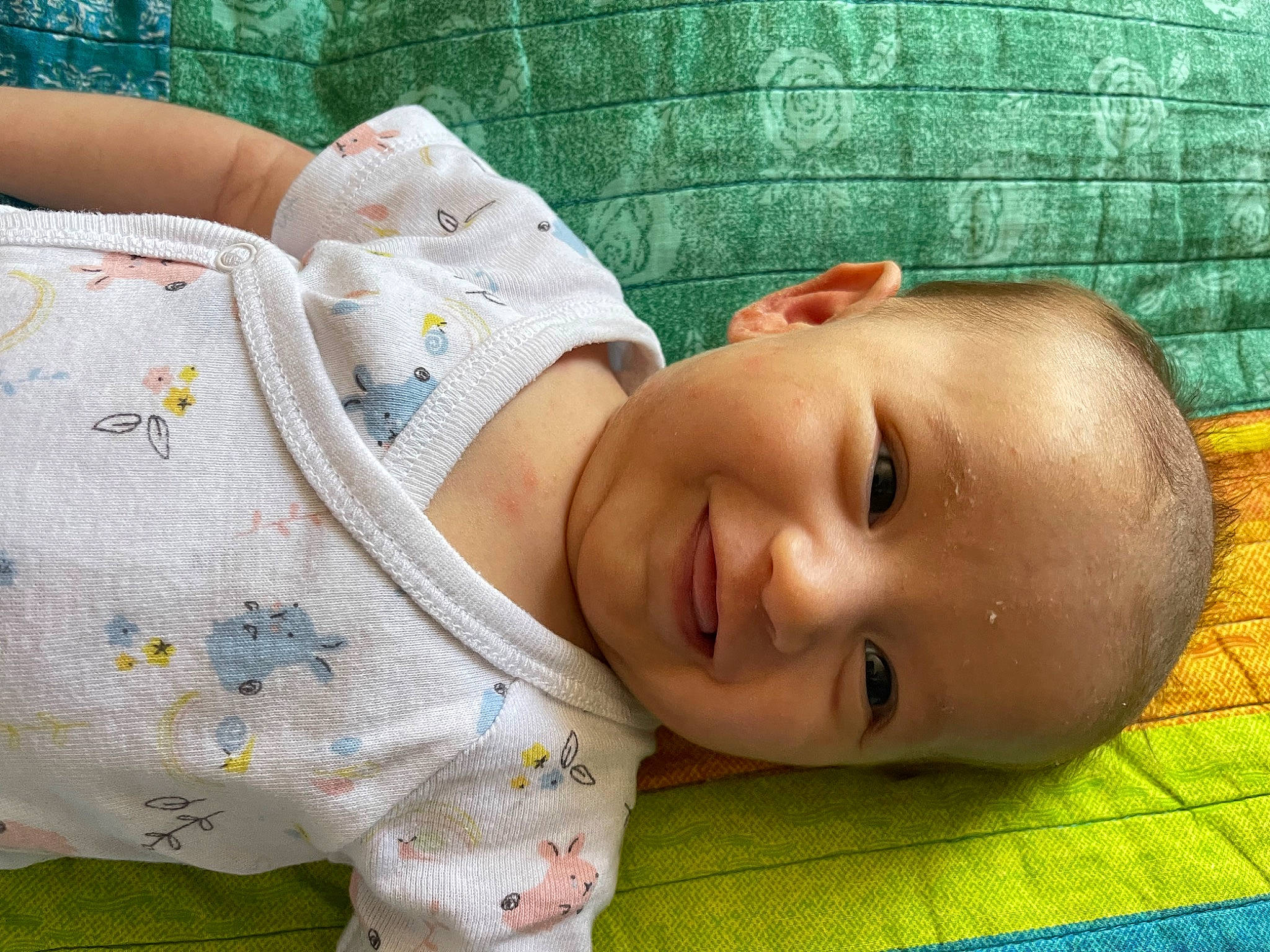 Azélya participe au concours pour gagner de l'argent avec cette photo : baby, baby_products, baby_toddler_clothing, cheek, child, chin, comfort, finger, grass, happy, joy, leisure, linens, lip, nose, pattern, person, skin, sleeve, smile