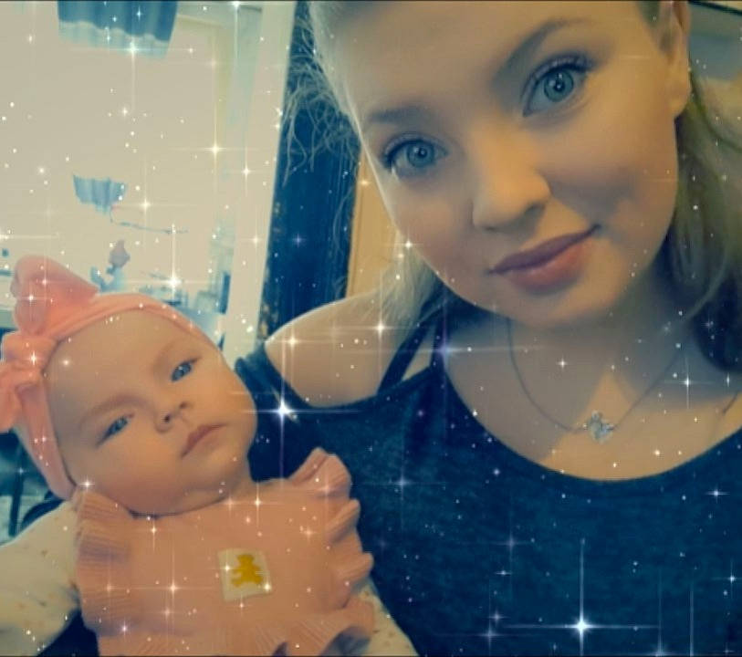 Lyssana a rejoint le concours — aidez-le/la à gagner de superbes lots ! cheek, child, doll, eye, eyelash, face, facial_expression, fun, hair, happy, head, human_body, iris, joy, lighting, lip, nose, organ, person, pink