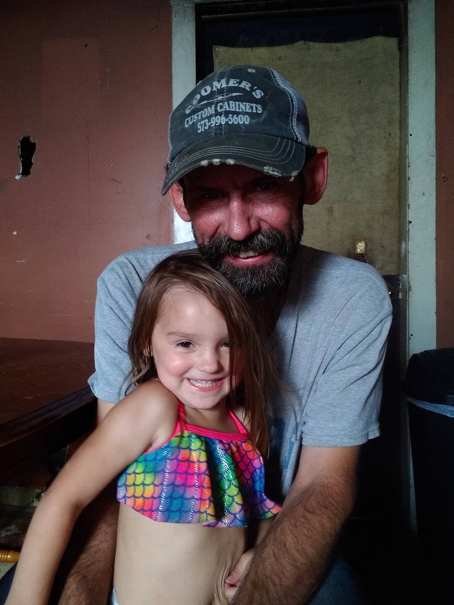 Freya is registered to the contest to win money with this photo: baseball_cap, beard, brassiere, cap, chest, cool, eye, face, fun, hairstyle, happy, headwear, human_body, joy, mouth, muscle, organ, person, shoulder, smile