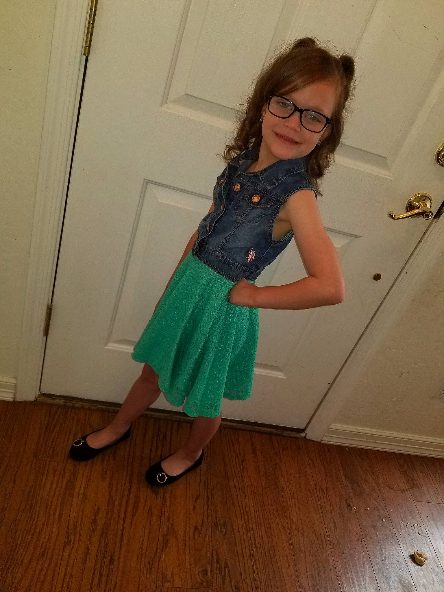 Hailey is registered to the contest to win money with this photo: abdomen, clothing, dress, fashion_design, floor, flooring, footwear, green, joint, joy, knee, leg, person, shoe, shoulder, standing, trunk