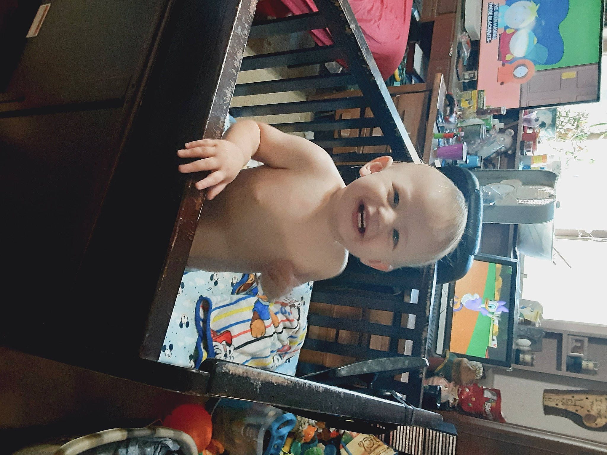 Nikolai is registered to the contest to win money with this photo: abdomen, baby, barechested, chest, child, fun, human_leg, joy, leisure, navel, person, thigh, toddler, trunk