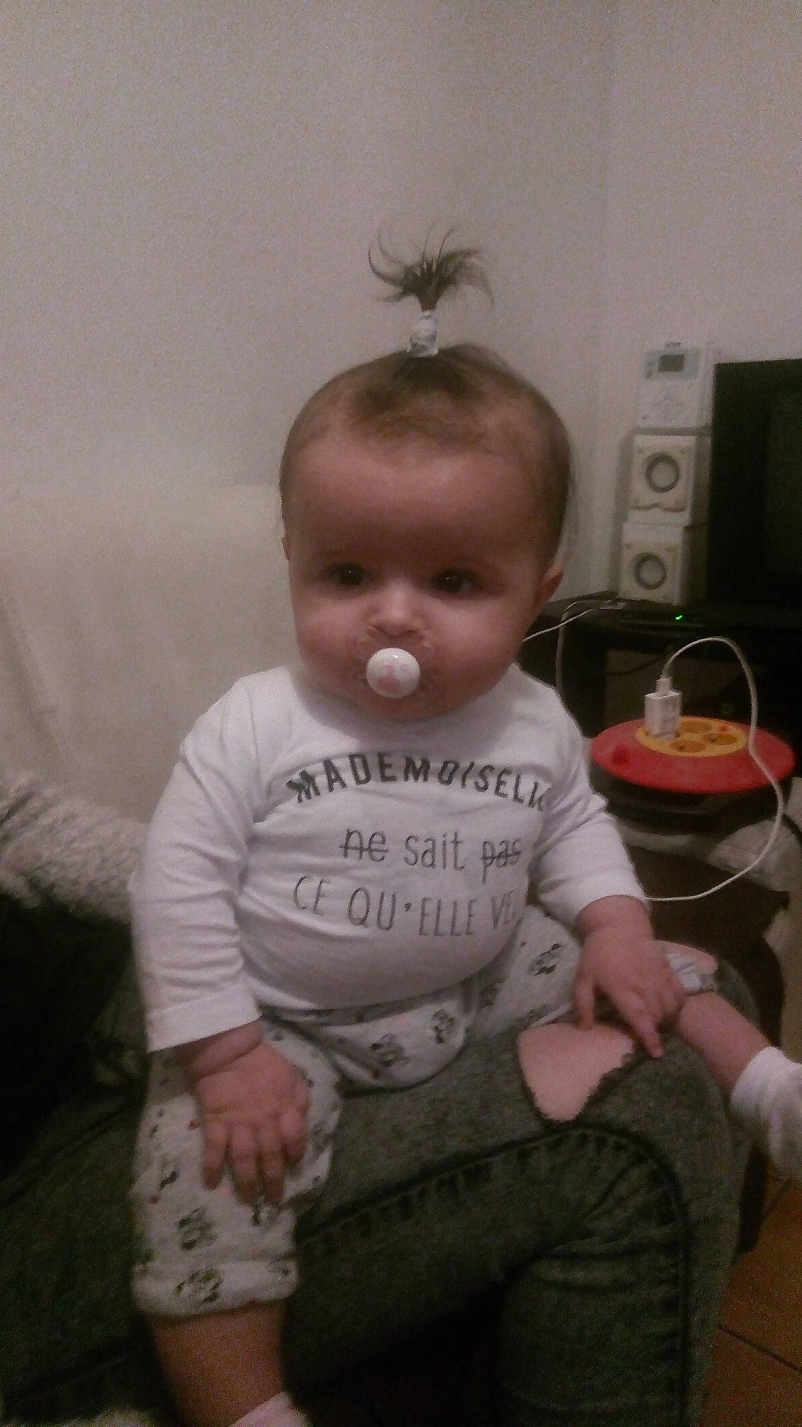 Dayana a rejoint le concours — aidez-le/la à gagner de superbes lots ! arm, baby, baby_toddler_clothing, cheek, child, ear, head, joy, nose, person, sitting, skin, smile, toddler