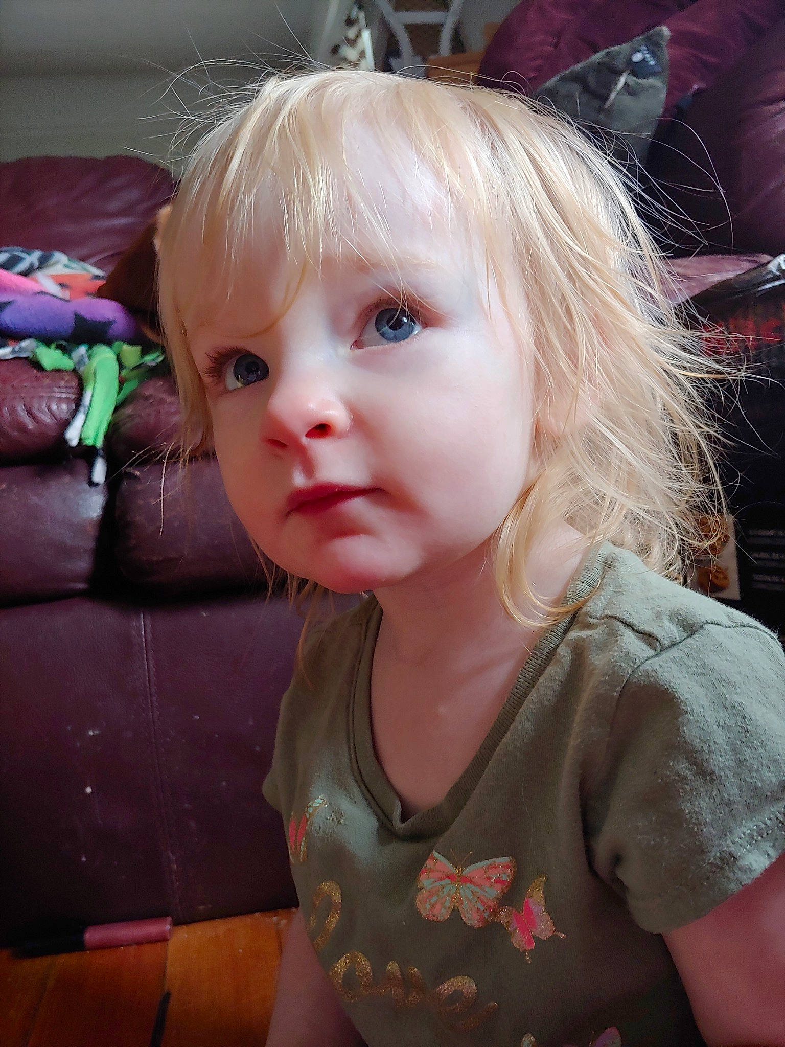 Kaida is registered to the contest to win money with this photo: bangs, blond, brown_hair, cheek, child, child_model, chin, ear, eye, face, hair, hair_coloring, hairstyle, head, iris, lip, long_hair, nose, person, pink