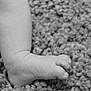 Mattia participe au concours pour gagner de l'argent avec cette photo : baby, foot, toes, skin, carpet, texture, close_up, black_and_white, infant, limb, soft, wrinkles, cuteness, floor, child, small, resting, detail, monochrome, human
